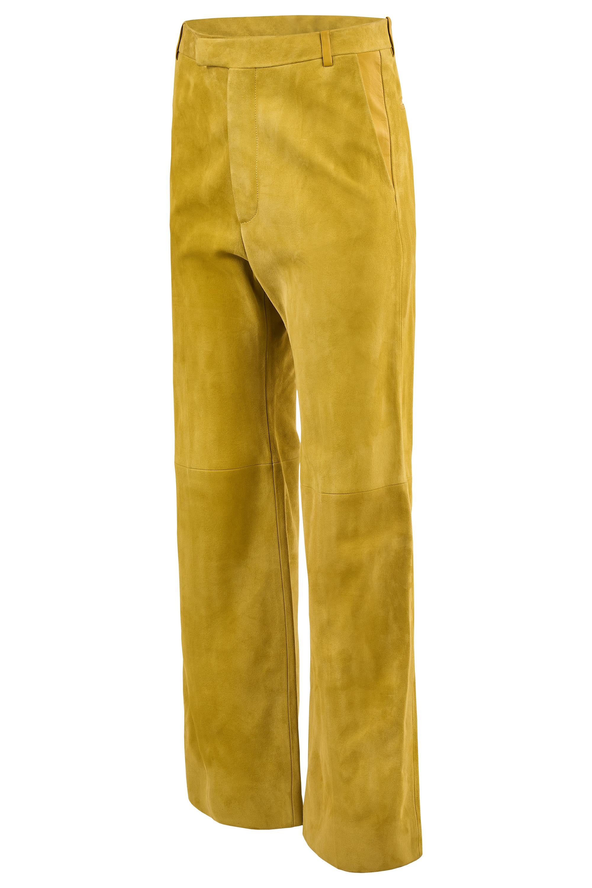 Gucci Set in pelle scamosciata giallo senape ispirato agli anni '70 In condizioni ottime in vendita a London, GB