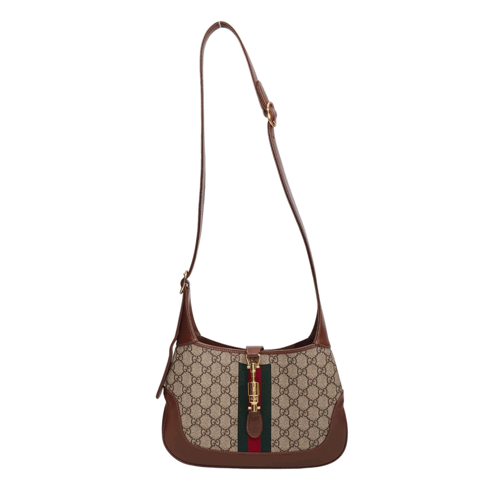 Gucci Supreme Canvas Jackie 1961 Small Shoulder Bag In Good Condition For Sale In Montreal, Quebec