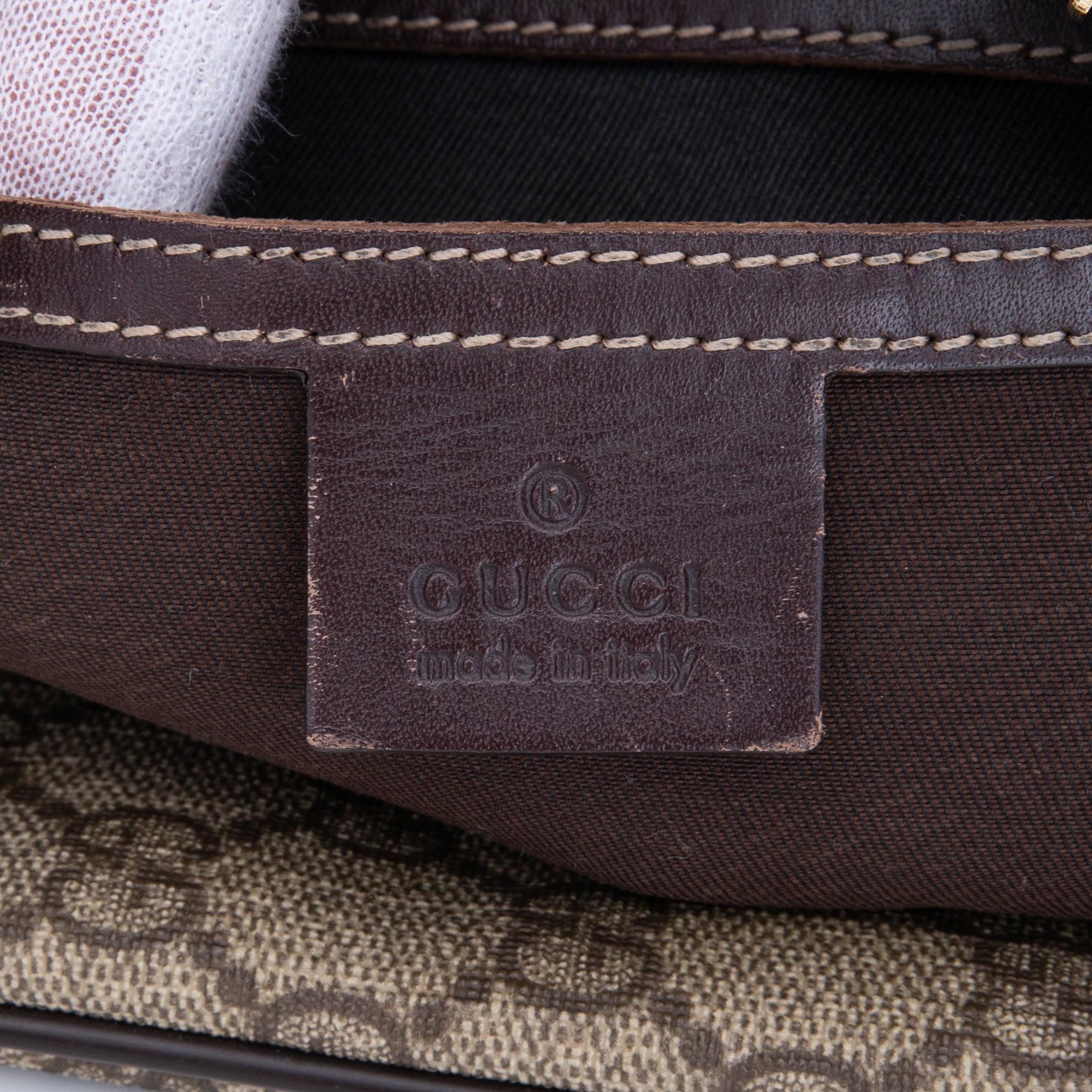 Gucci Supreme GG Beige Coated Canvas Messenger Bag (211107) For Sale 2