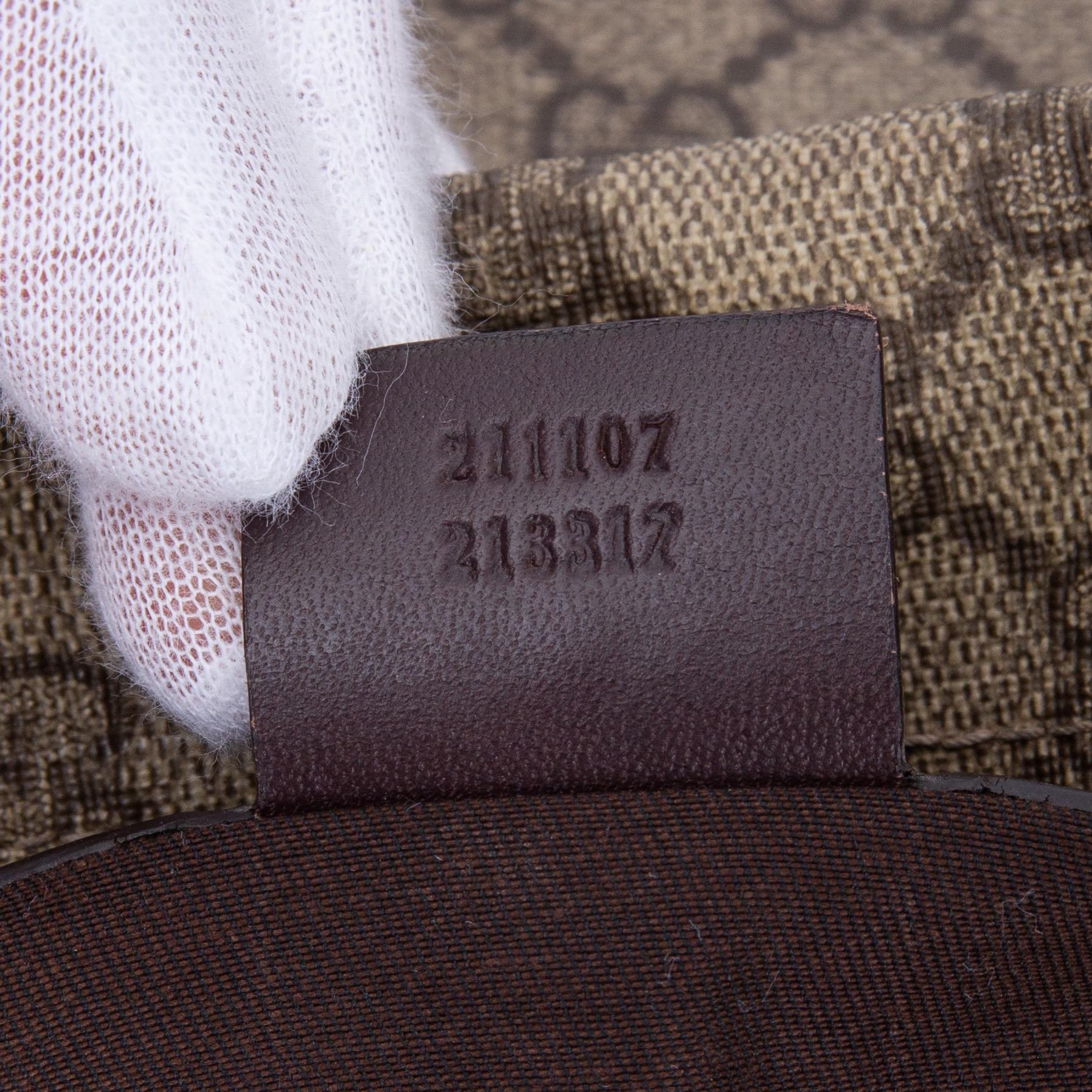 Gucci Supreme GG Beige Coated Canvas Messenger Bag (211107) 2