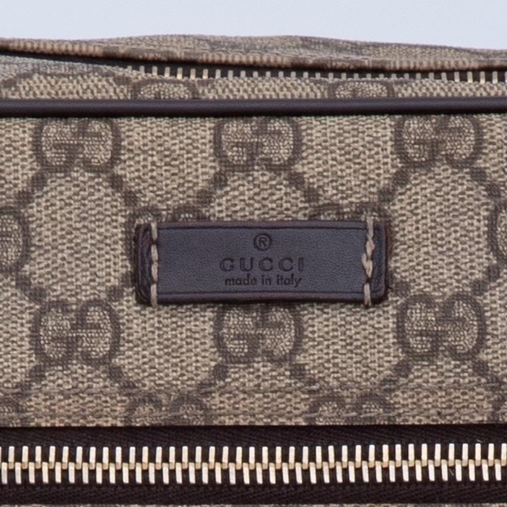 Gucci Supreme GG Beige Coated Canvas Messenger Bag (211107) For Sale 5