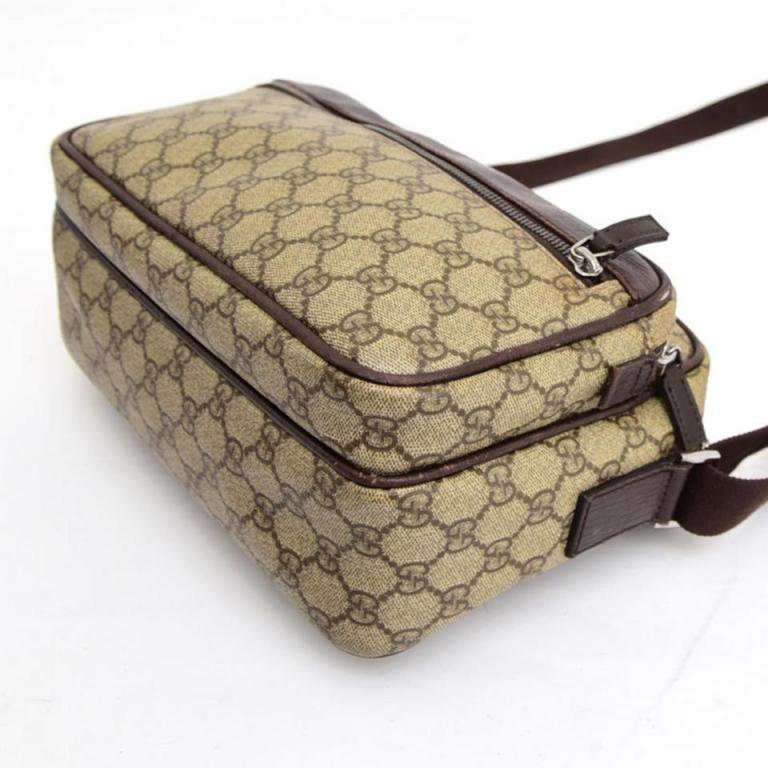 Gucci Supreme Gg Monogram Camera 232187 Brown Coated Canvas Cross Body Bag In Fair Condition For Sale In Forest Hills, NY