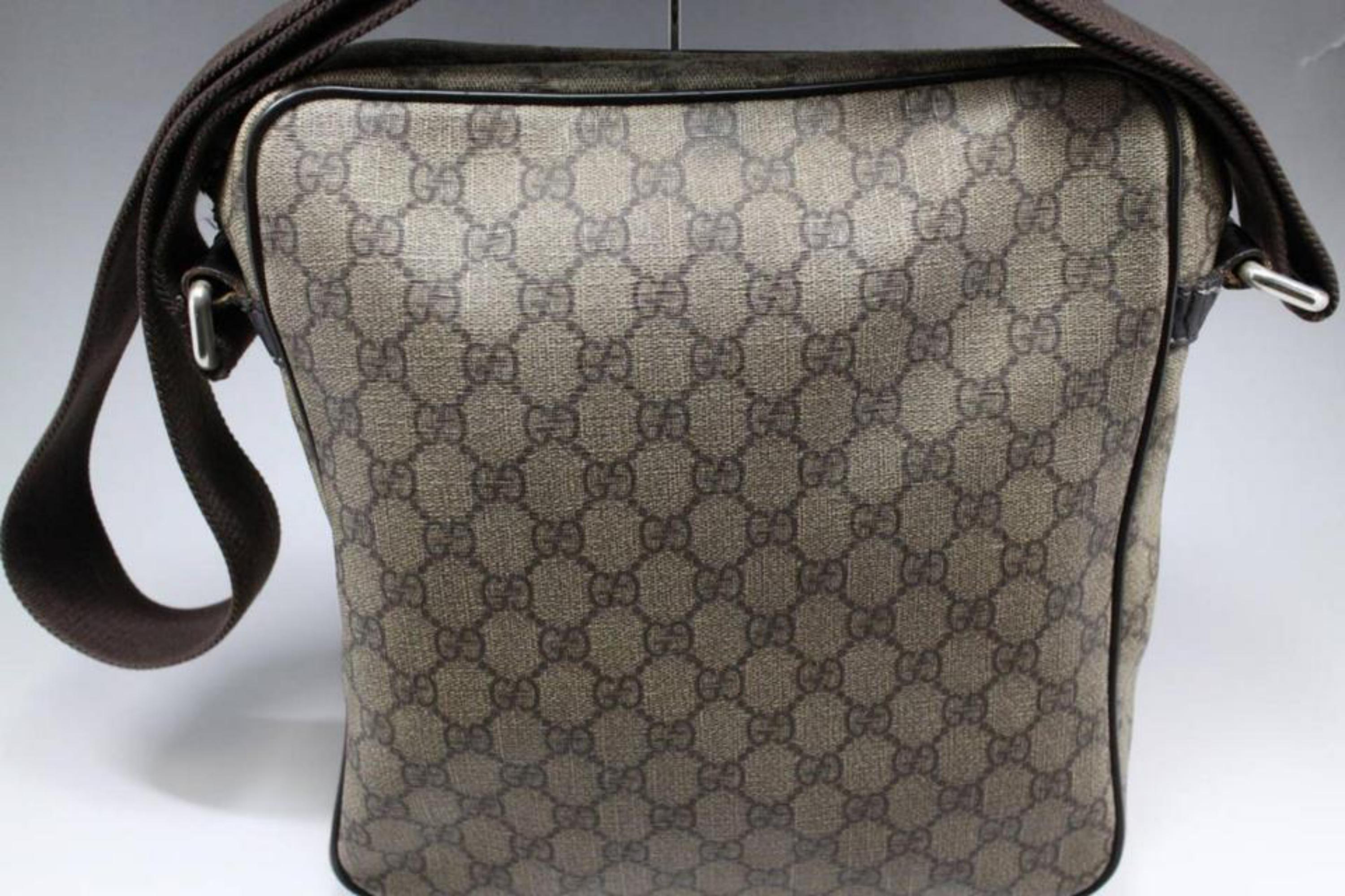 Gucci Supreme Monogram 232381 Brown Coated Canvas Cross Body Bag In Good Condition For Sale In Forest Hills, NY