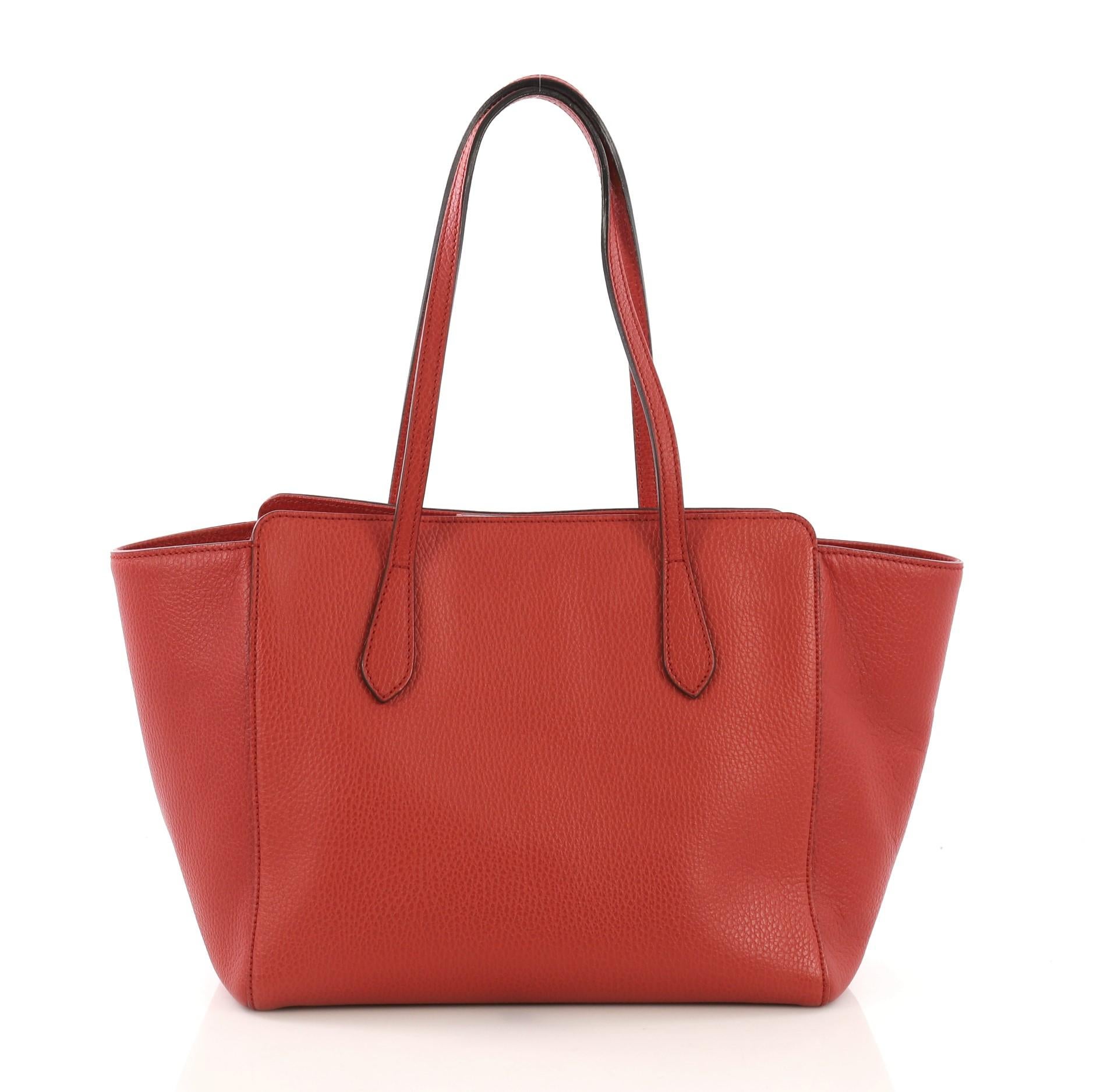 Gucci Swing Tote Leather Small, crafted in red leather In Good Condition In NY, NY