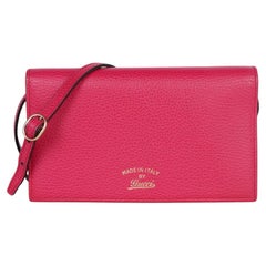 Gucci Swing Wallet on a Chain