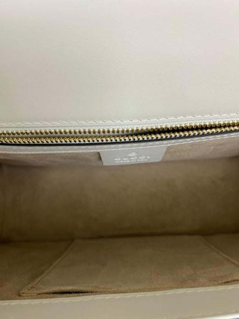 Gucci Sylvie Bianca Shoulder Bag in Leather with Golden Hardware 2