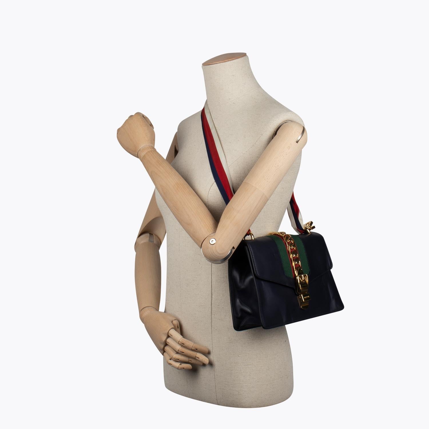 GUCCI Sylvie Small Bag For Sale 5