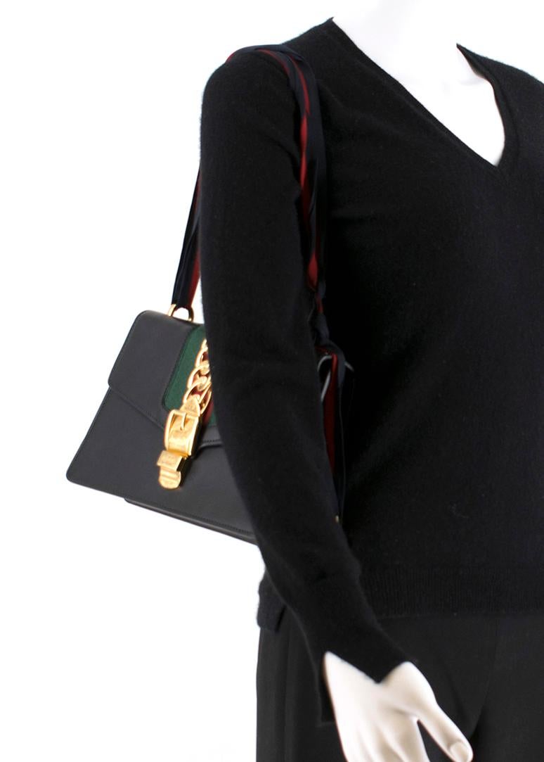  Gucci Sylvie Small Shoulder Bag 25.5cm 2