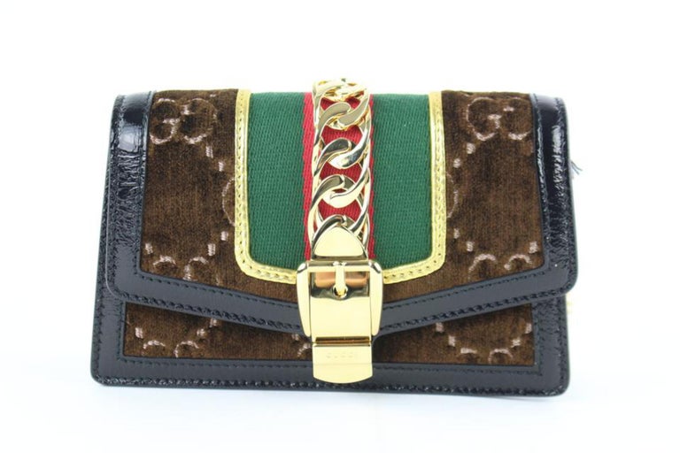 Gucci Sylvie Super Mini Gg Chain 12ge0110 Brown Velvet Cross Body Bag
