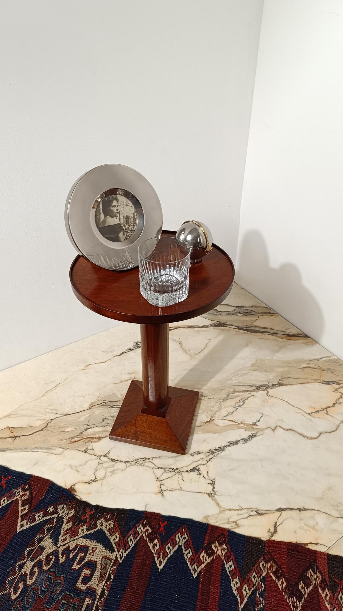 Mid-Century moderno Accendino da tavolo Gucci / Sfera cromata con dettaglio morsetto in oro, 1970 in vendita