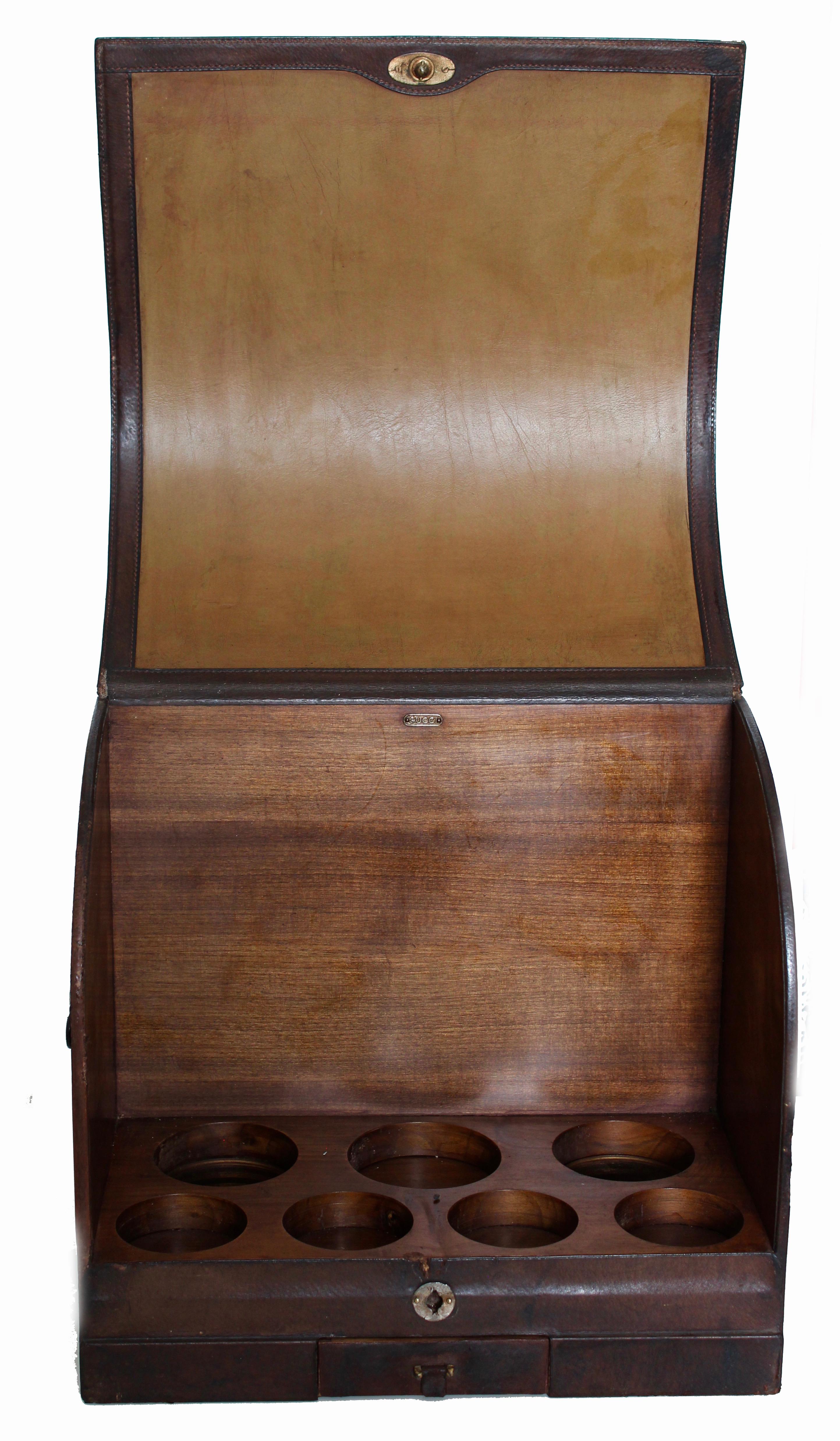 Gucci Tabletop Bar Rosewood Leather Trim Mid Century Barware 60s Rare Home Decor en venta 7