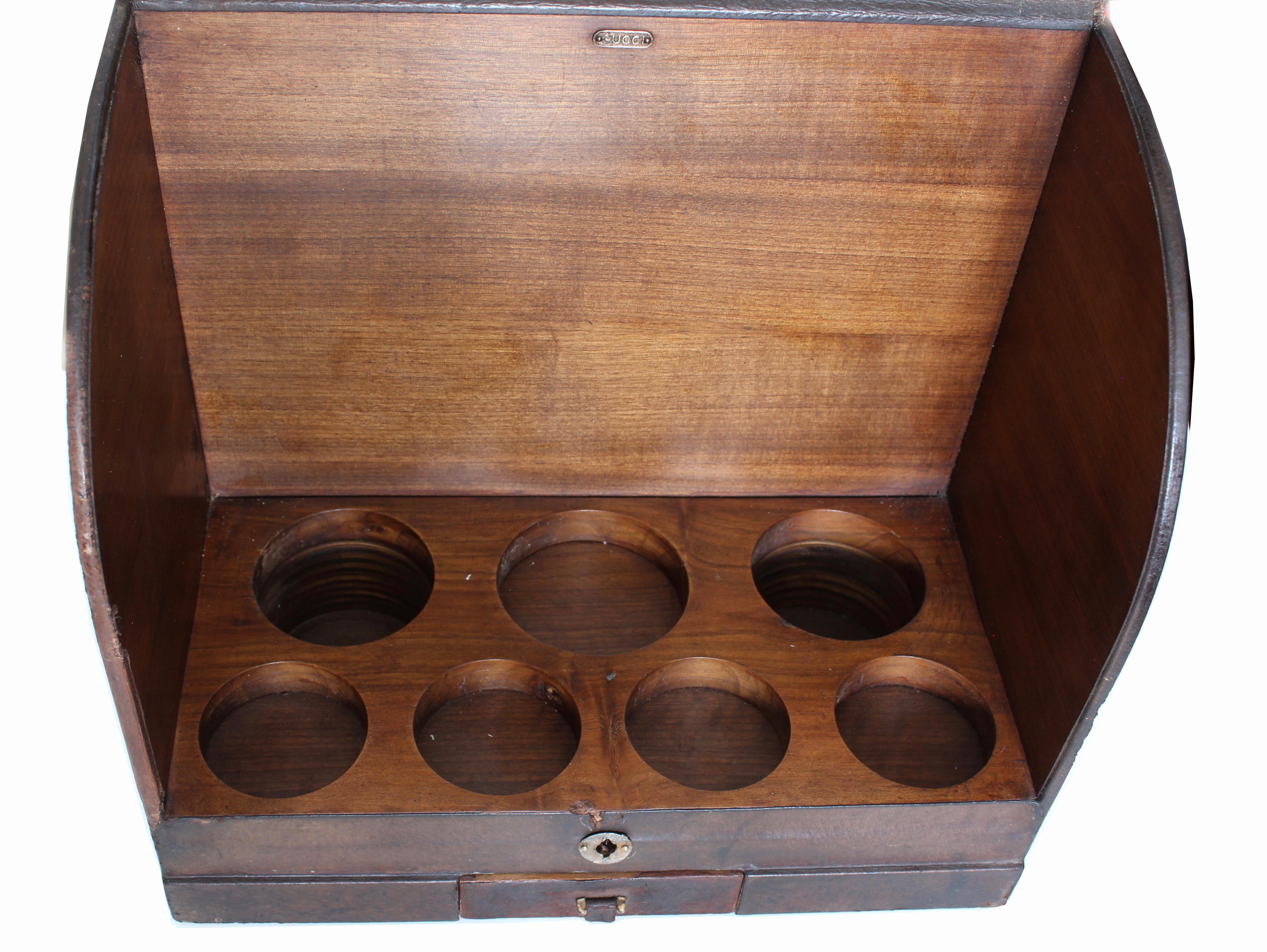 Gucci Tabletop Bar Rosewood Leather Trim Mid Century Barware 60s Rare Home Decor en venta 8