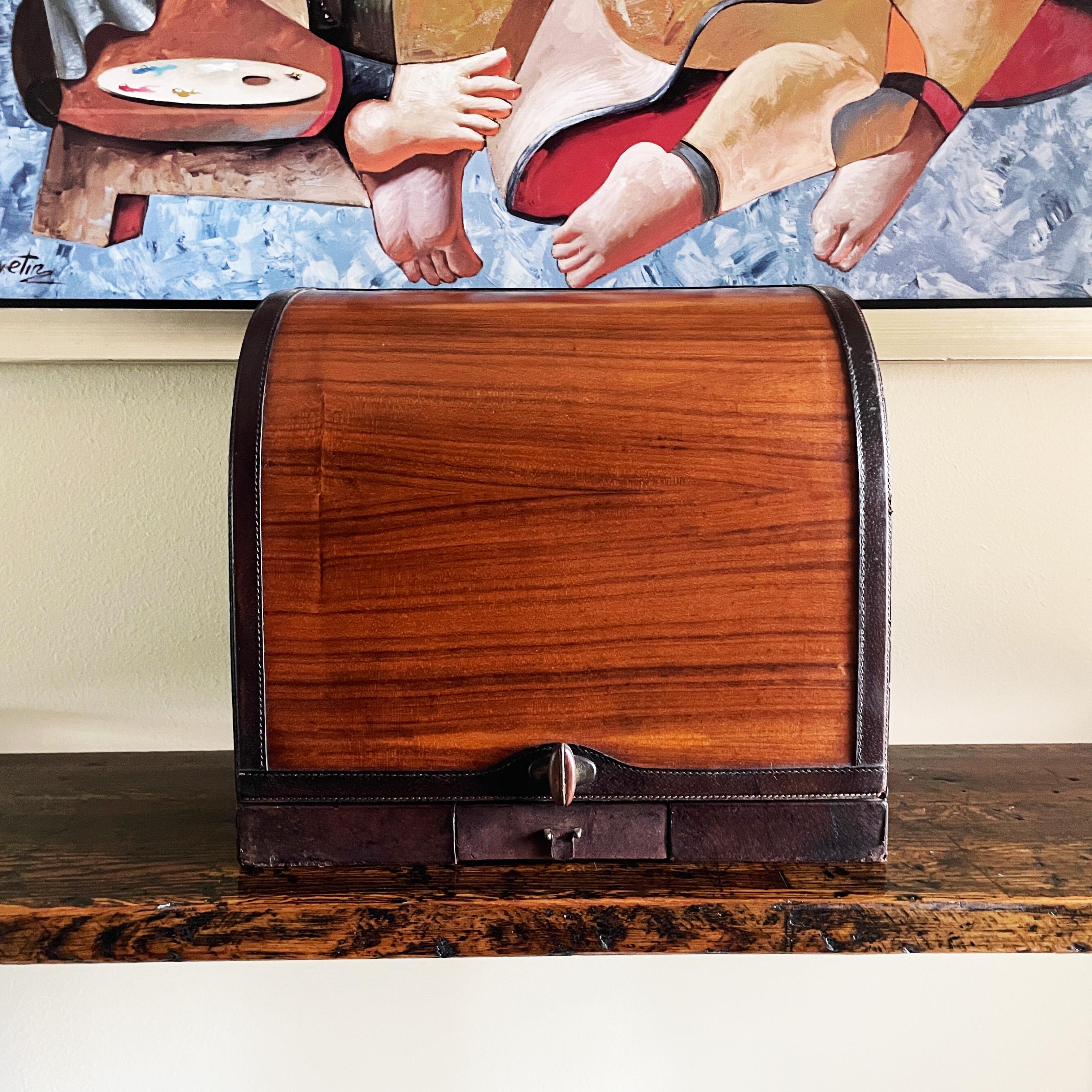Gucci Tabletop Bar Rosewood Leather Trim Mid Century Barware 60s Rare Home Decor en venta 1
