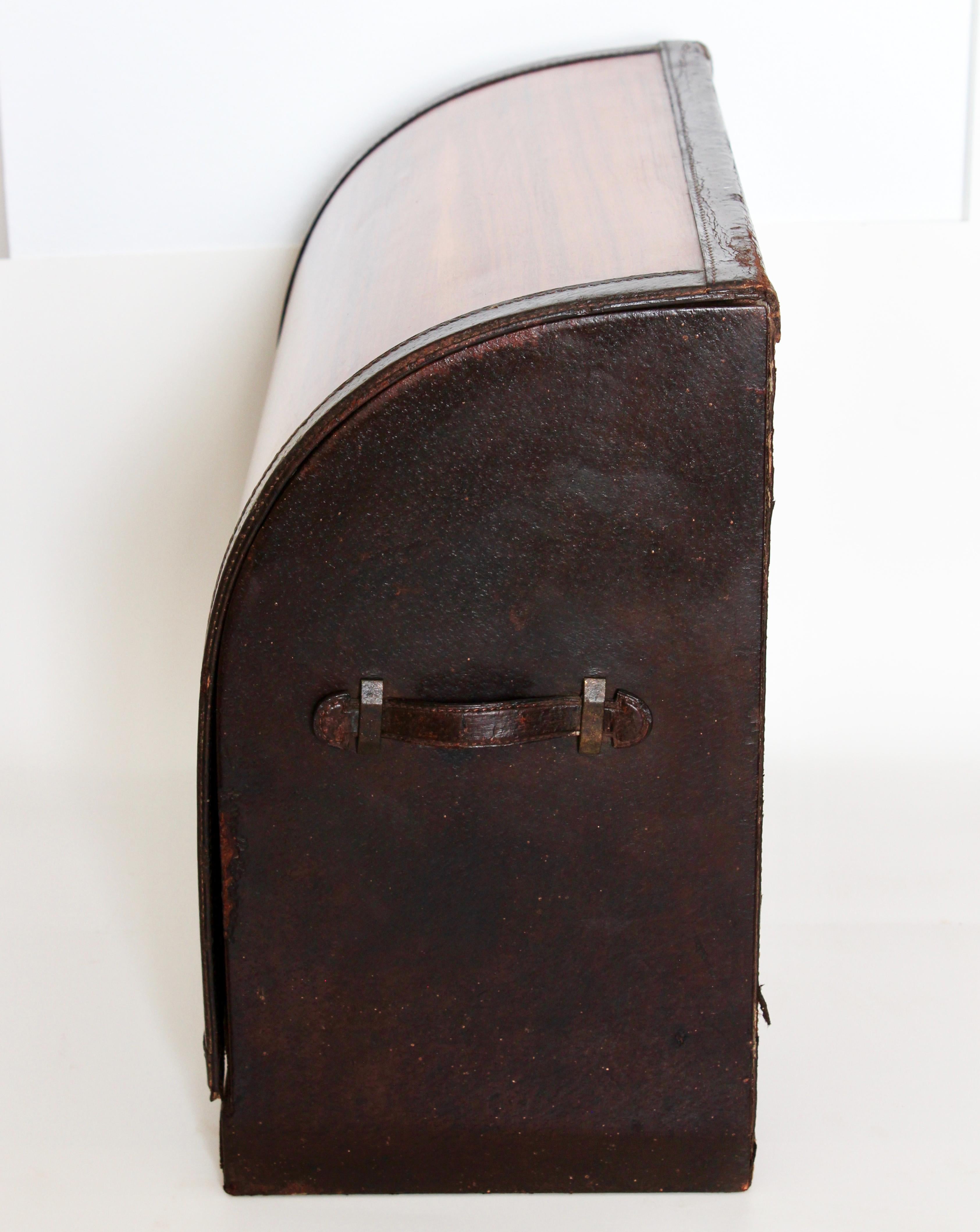 Gucci Tabletop Bar Rosewood Leather Trim Mid Century Barware 60s Rare Home Decor en venta 4