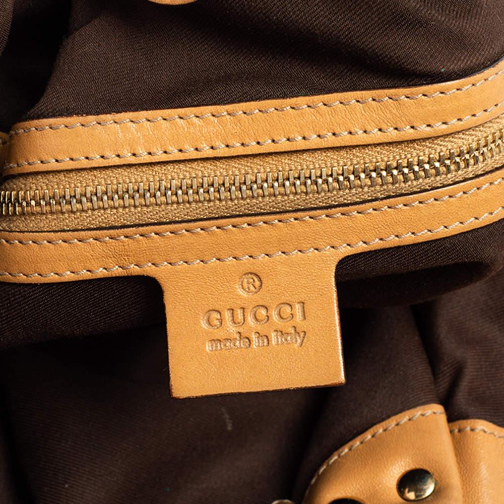 Gucci - Sac hobo clouté en cuir et toile GG, brun clair/beige 4