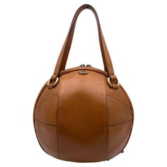 Gucci Tifosa Tasche aus braunem und beigefarbenem Leder mit rundem Ball