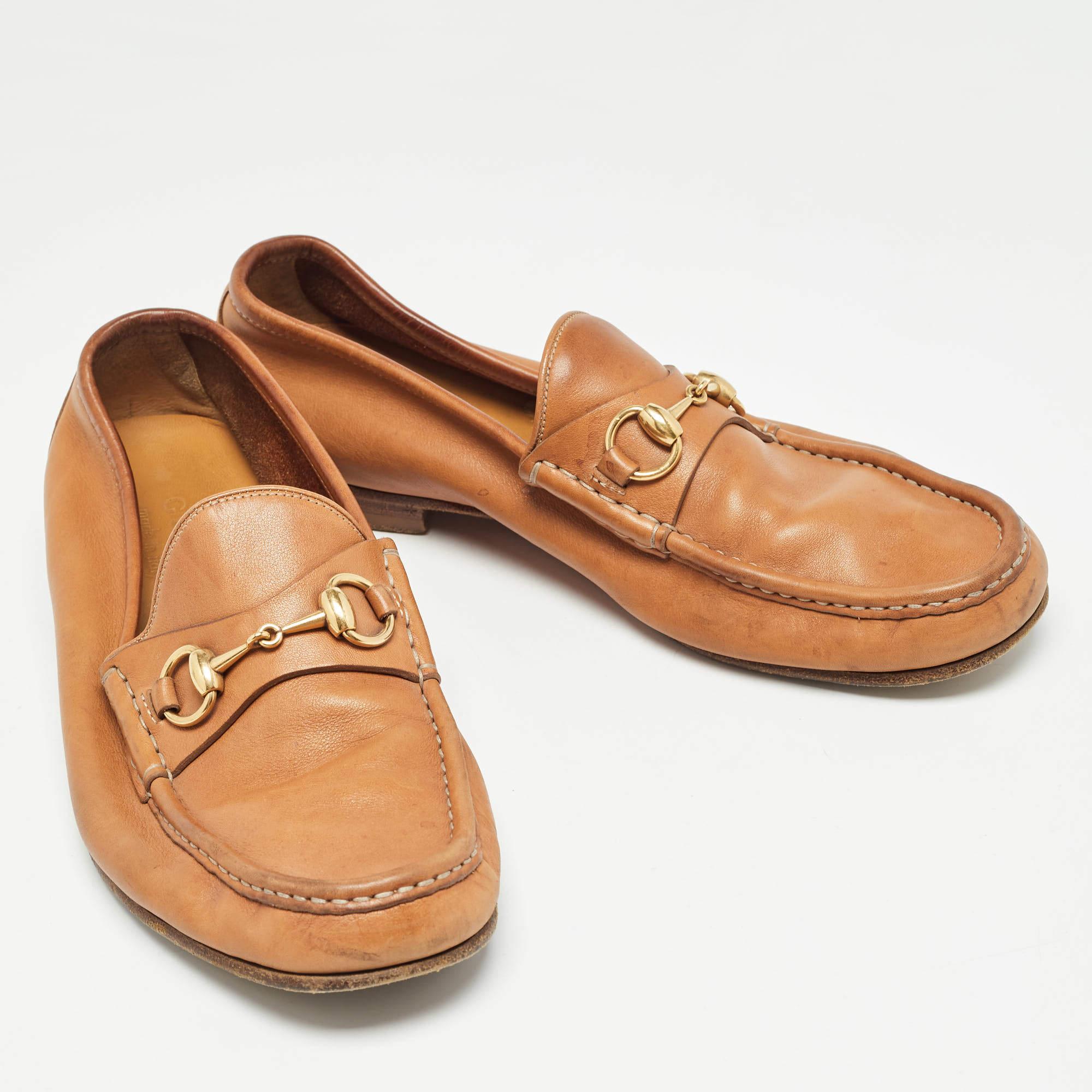 Marron Gucci Mocassins à maille en cuir Tan Taille 42 en vente