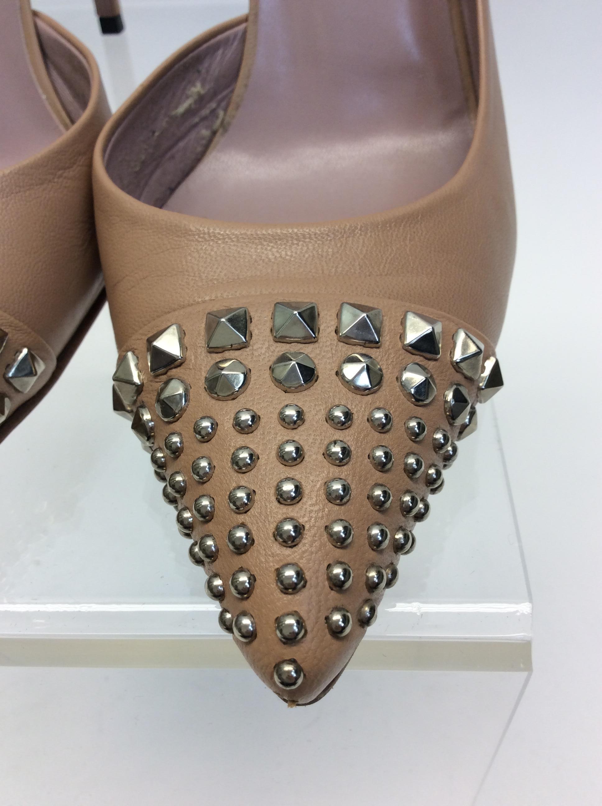 Gucci Tan Leather Studded Heels For Sale 1