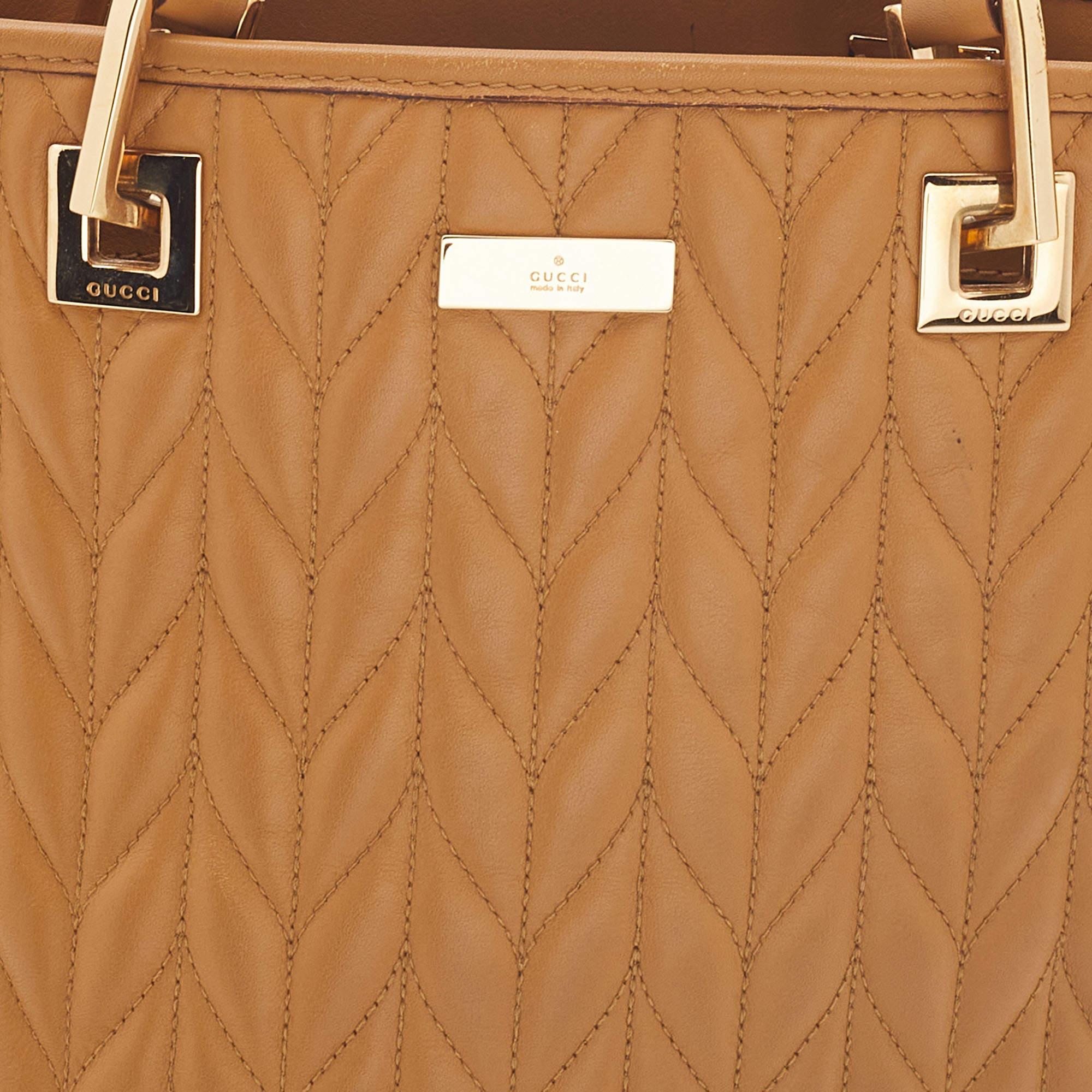 Gucci Tan Leather Vintage Bucket Bag 3