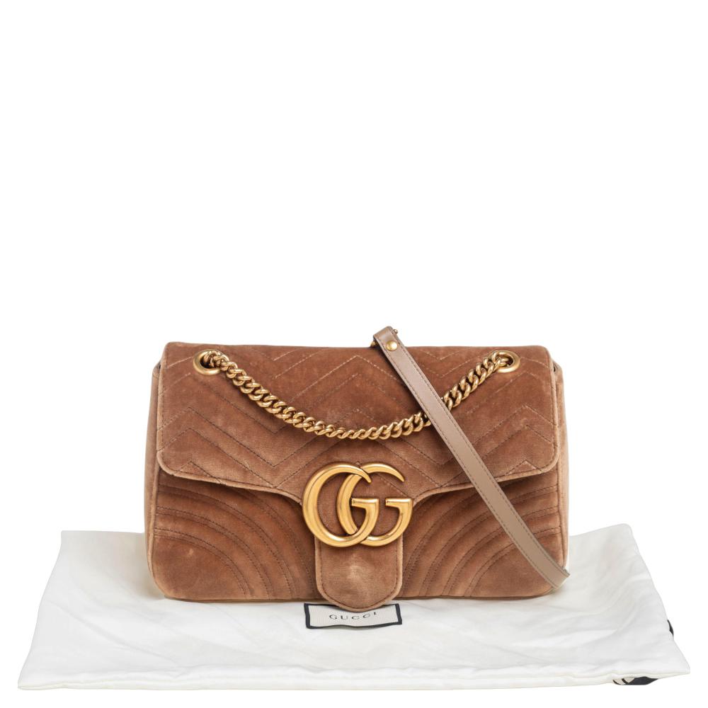 Gucci Tan Matelassé Velvet Medium GG Marmont Shoulder Bag In Good Condition In Dubai, Al Qouz 2