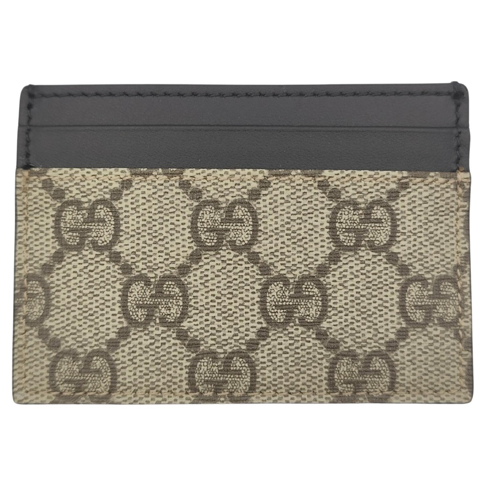 Gucci tan monogram card holder