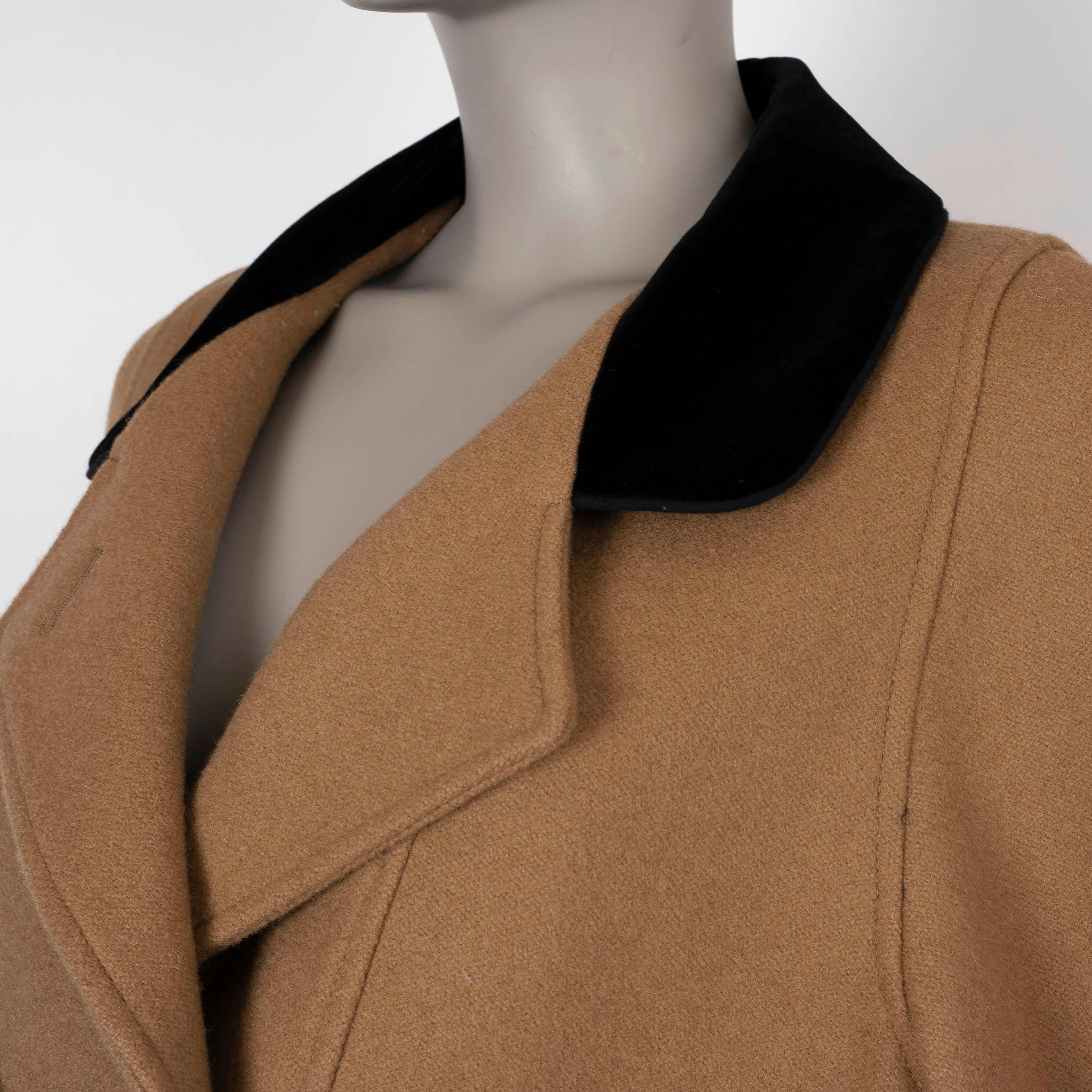 Women's GUCCI tan wool 2022 RABBIT VELVET TRIM Peacoat Jacket 36 XS For Sale