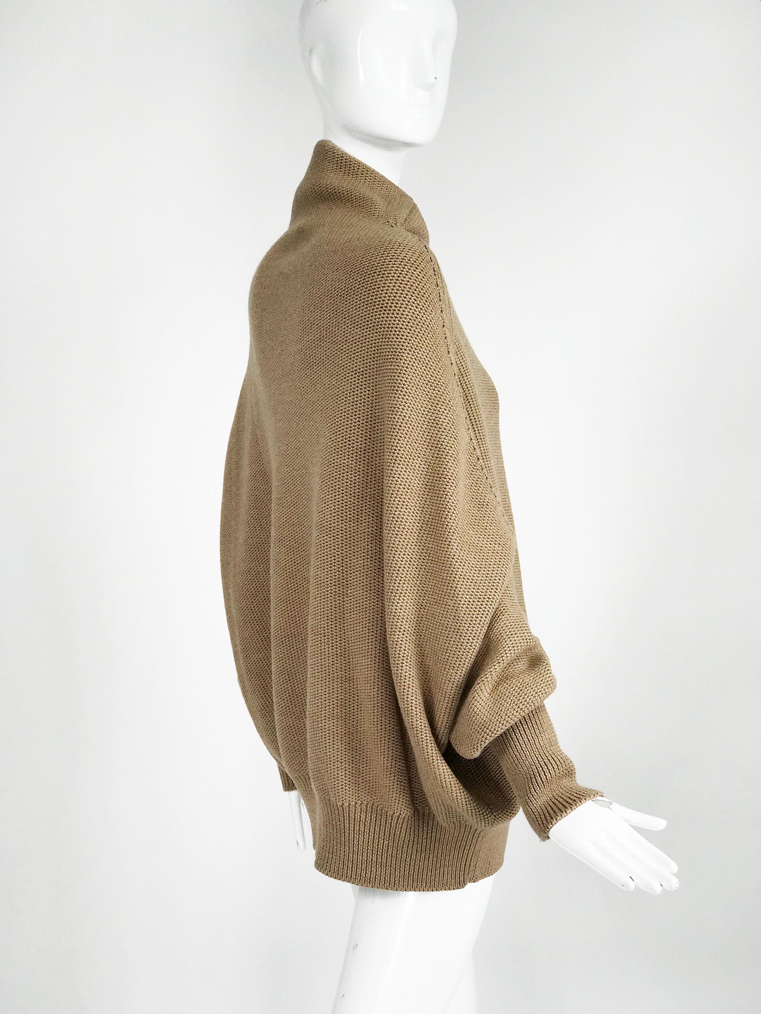 Gucci Tan Wool Oversize Turtleneck Sweater For Sale at 1stDibs | gucci ...