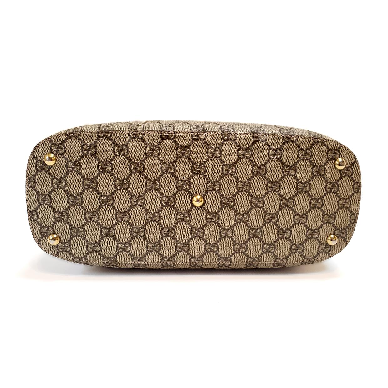 Borsa Hobo Gucci Taupe GG Supreme in vendita 1