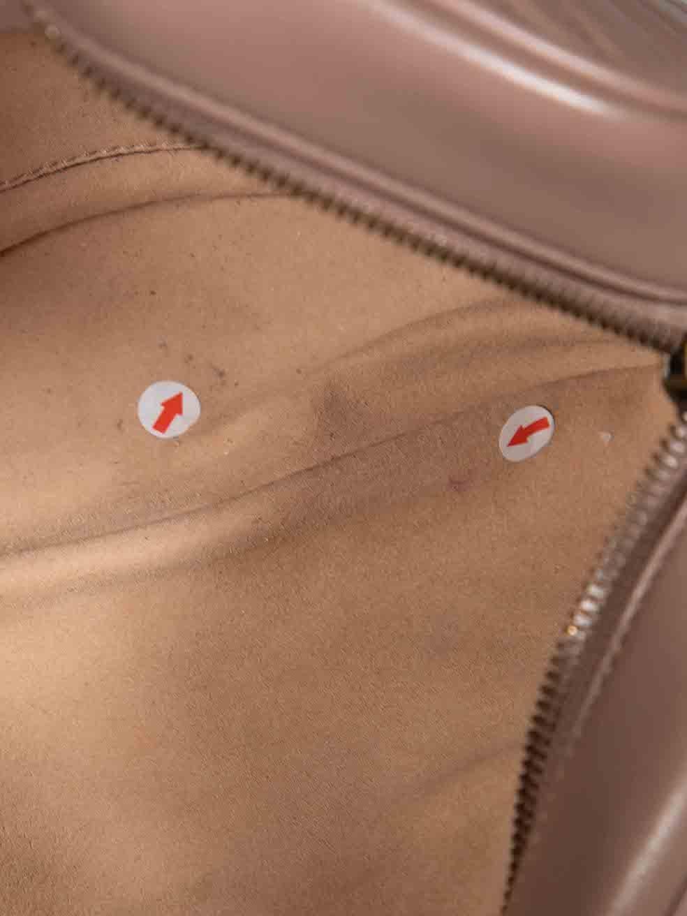 Gucci Taupe Leder GG Marmont Matelassé Tasche im Angebot 2
