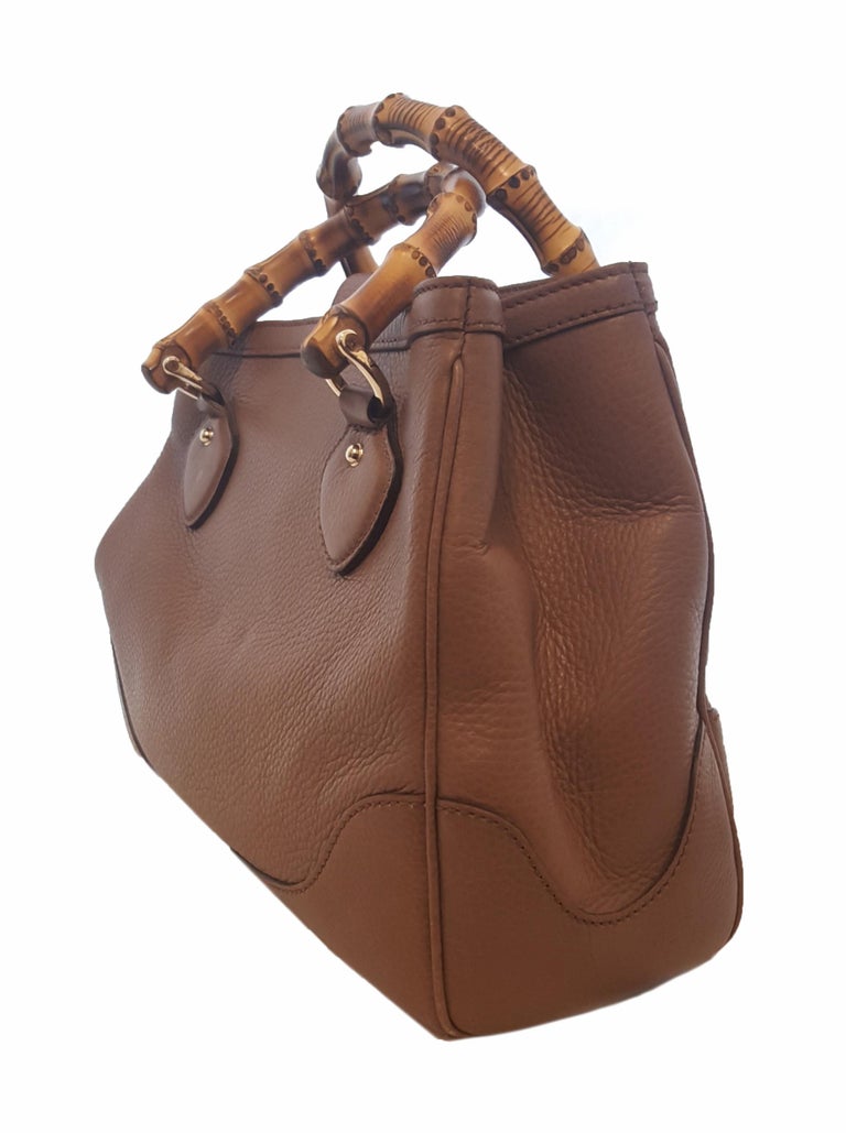 Gucci Taupe Pebble Leather Bamboo Handle Bag at 1stDibs