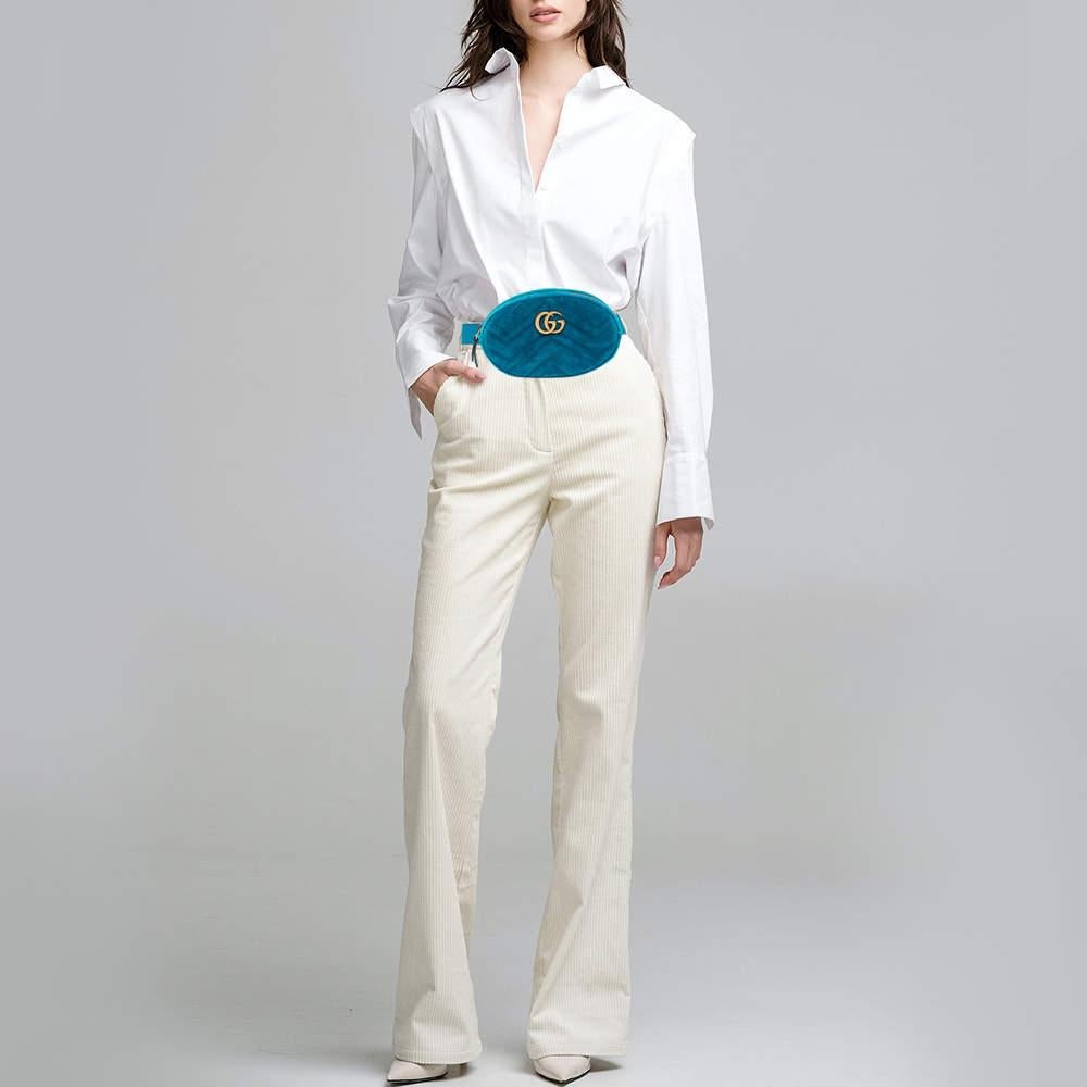 Belt bags are edgy, stylish and will never disappoint you when it comes to completing an outfit! This Gucci one is crafted wonderfully with a smart exterior, a compact, well-lined interior, and an adjustable belt that sits perfectly on your waist.