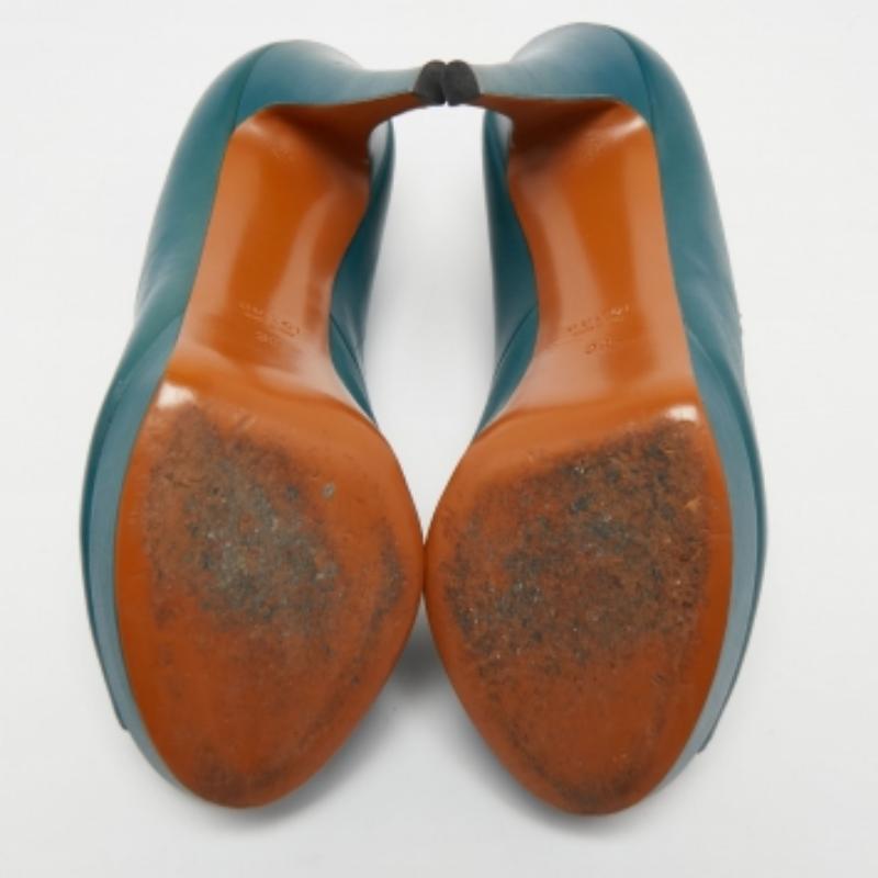 Blue Gucci Teal Leather Betty T-Strap Platform Pumps Size 38 For Sale