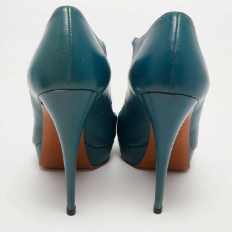 Gucci Teal Leather Betty T-Strap Platform Pumps Size 38 For Sale 1