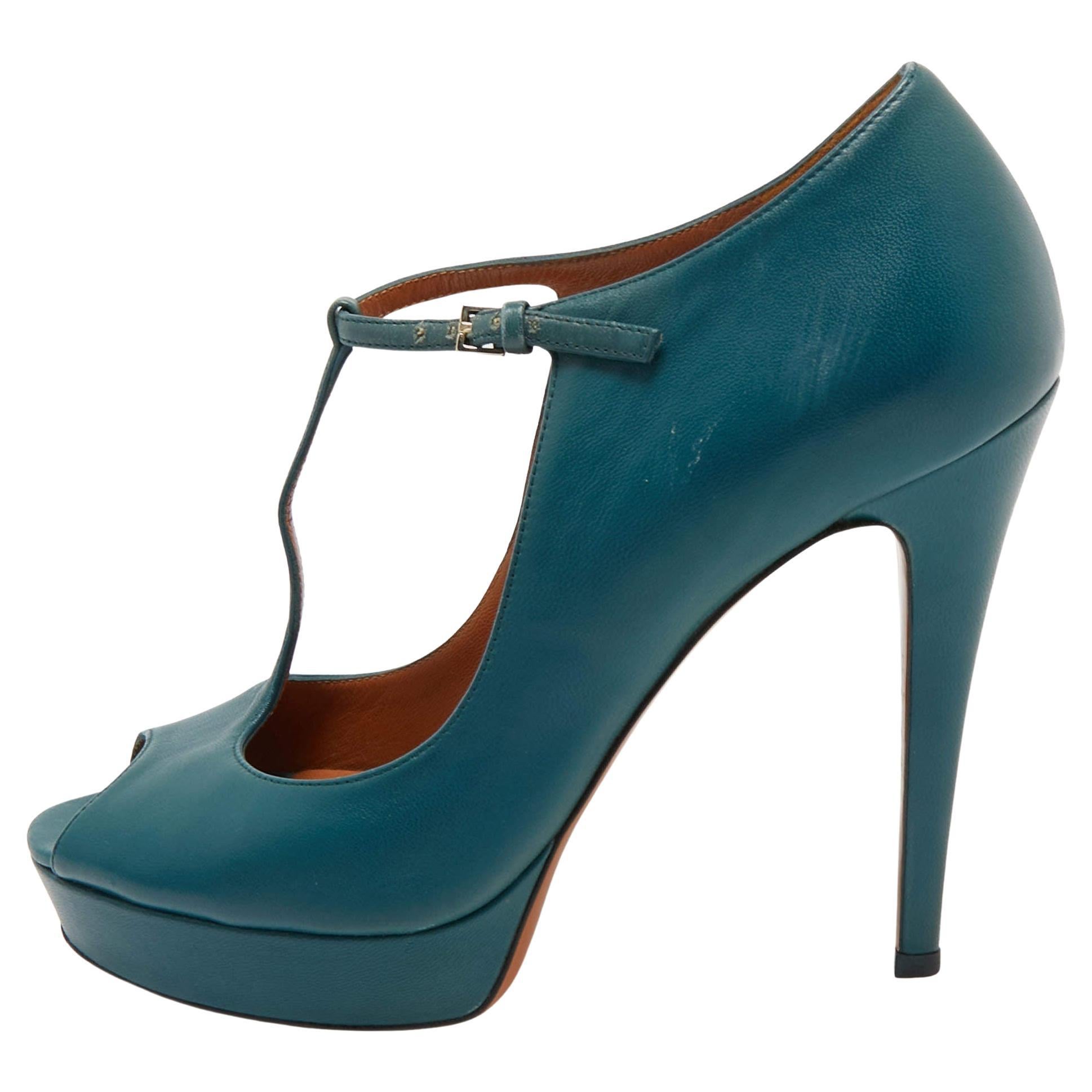 Gucci Teal Leather Betty T-Strap Platform Pumps Size 38 For Sale