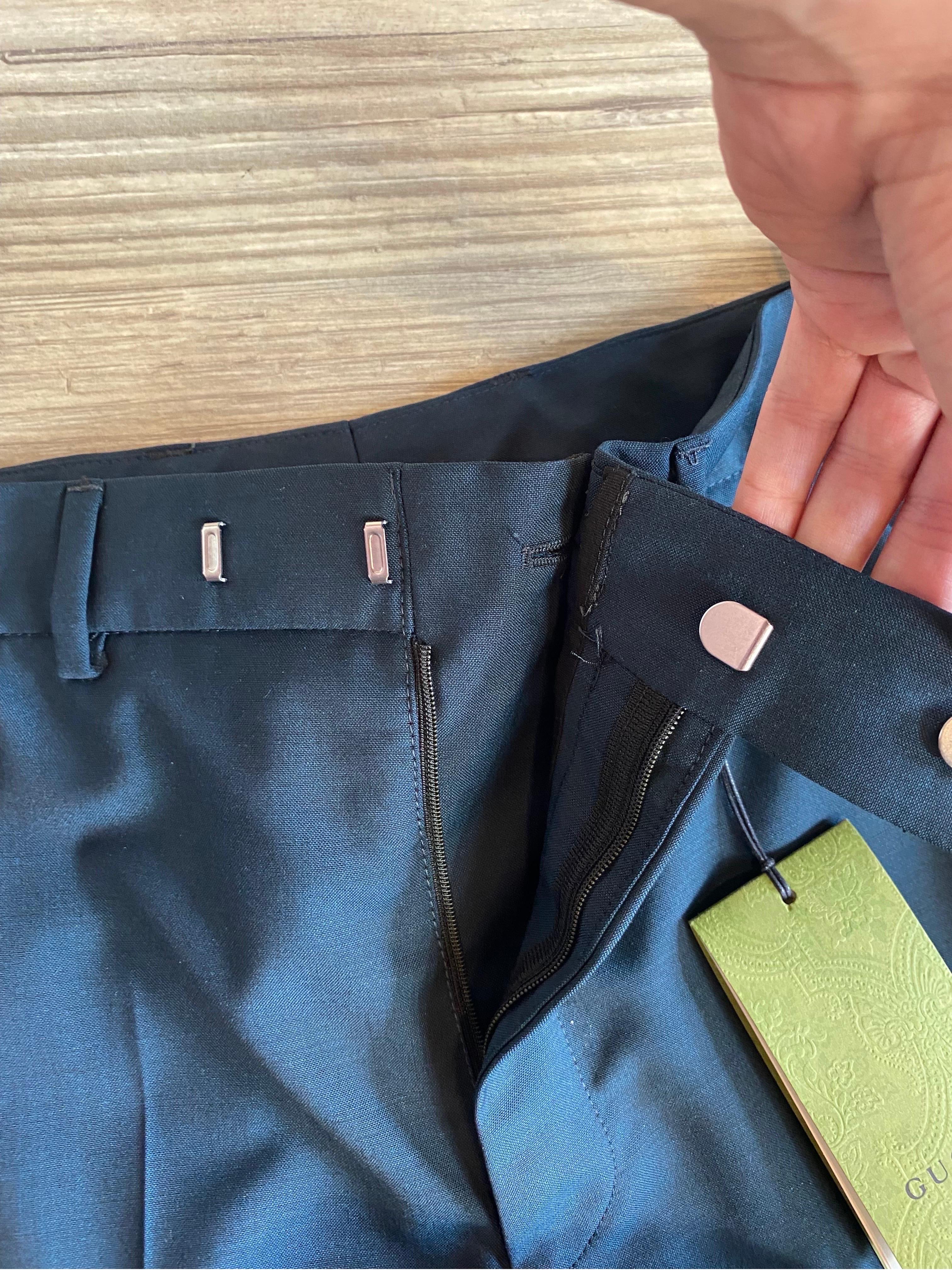Women's or Men's Gucci teal trousers