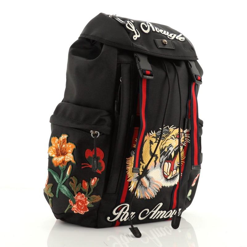 Condition: Great. Small mark on exterior side pocket, scratches on hardware.
Accessories: No Accessories
Measurements: Handle Drop 3