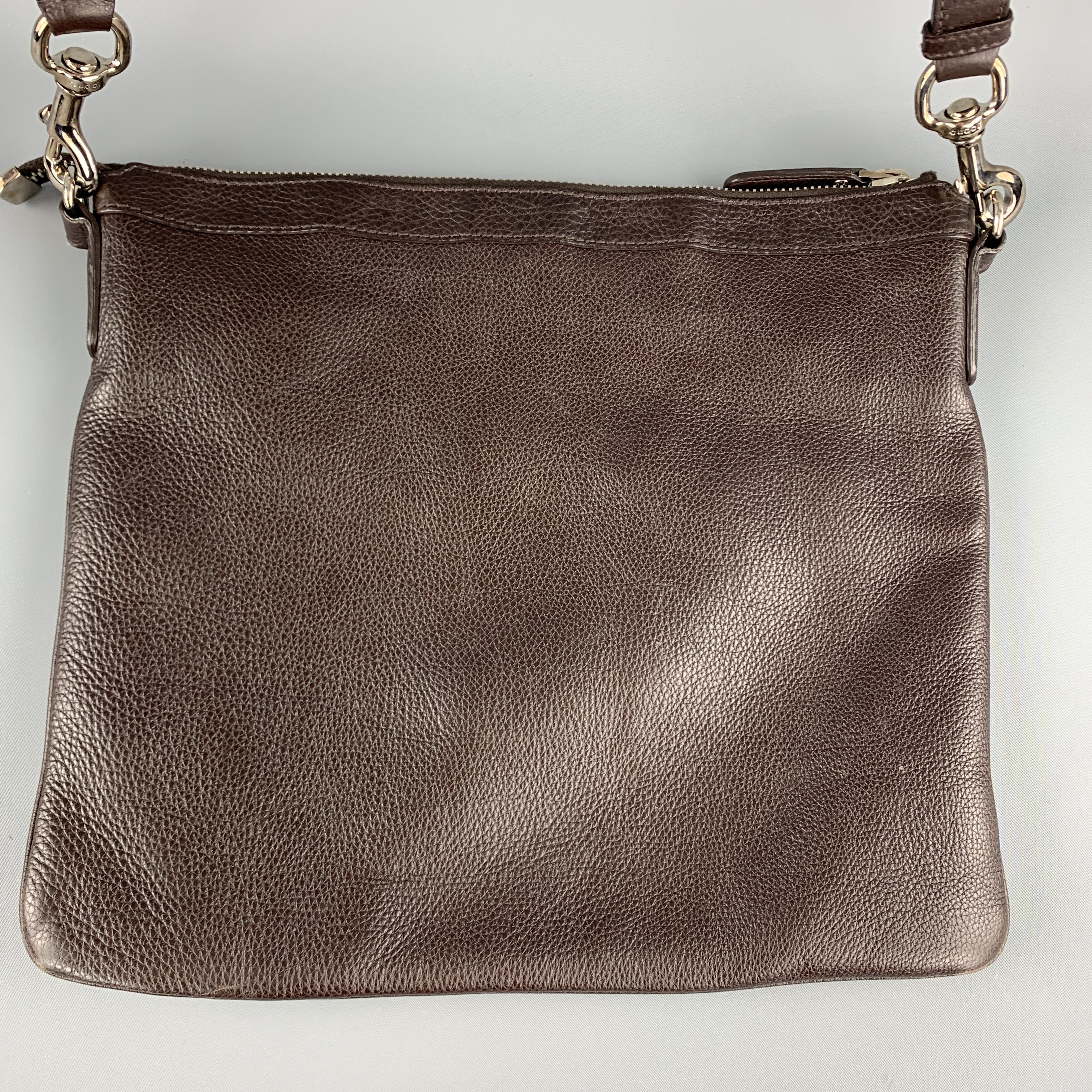 GUCCI Textured Brown Leather Shoulder and Crossbody Bag In Good Condition In San Francisco, CA