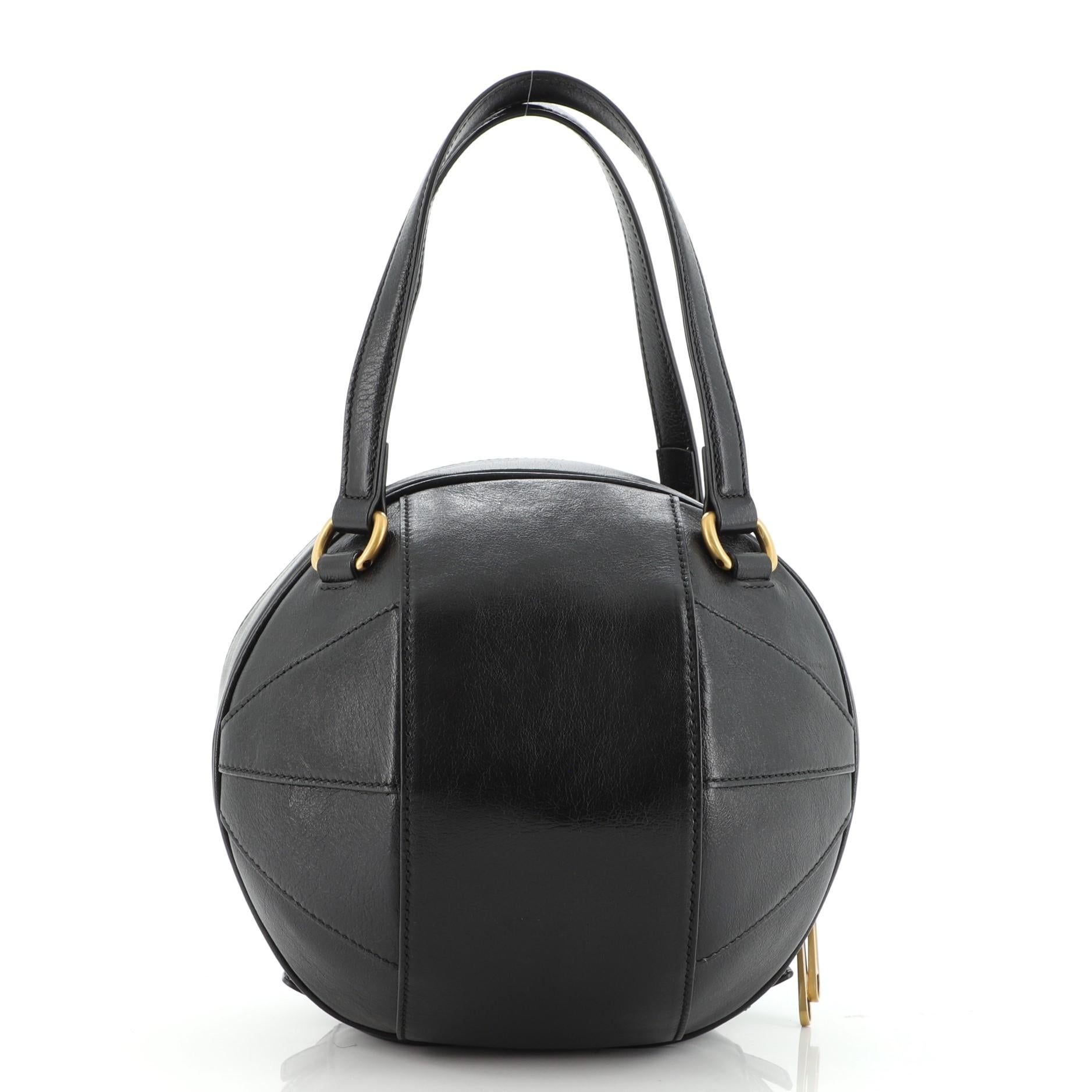 Gucci Tifosa Basketballtasche aus Leder Gro�ß im Zustand „Gut“ in NY, NY