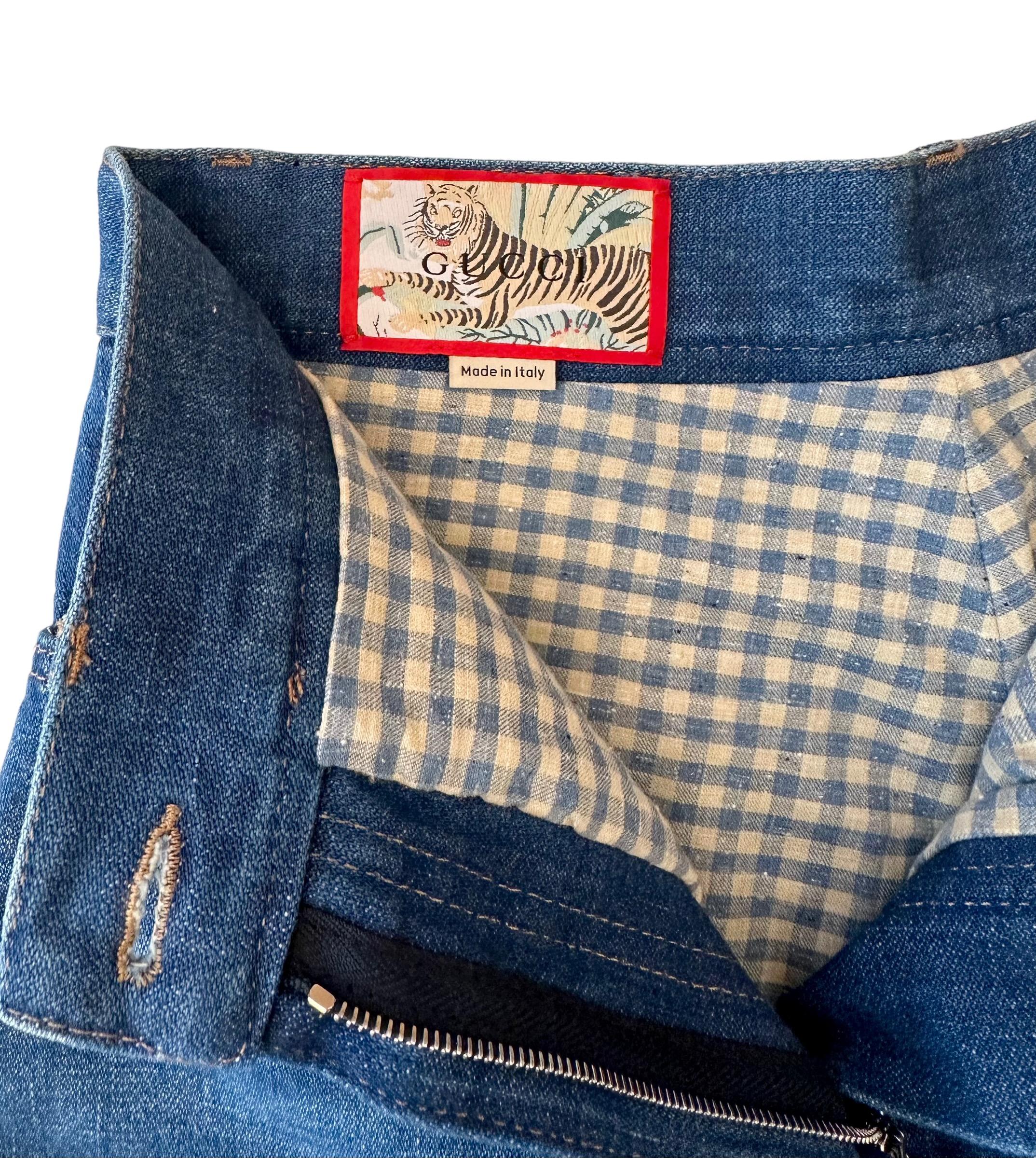 Tiger-Denim-Shorts von Gucci mit Stickerei für Damen oder Herren im Angebot