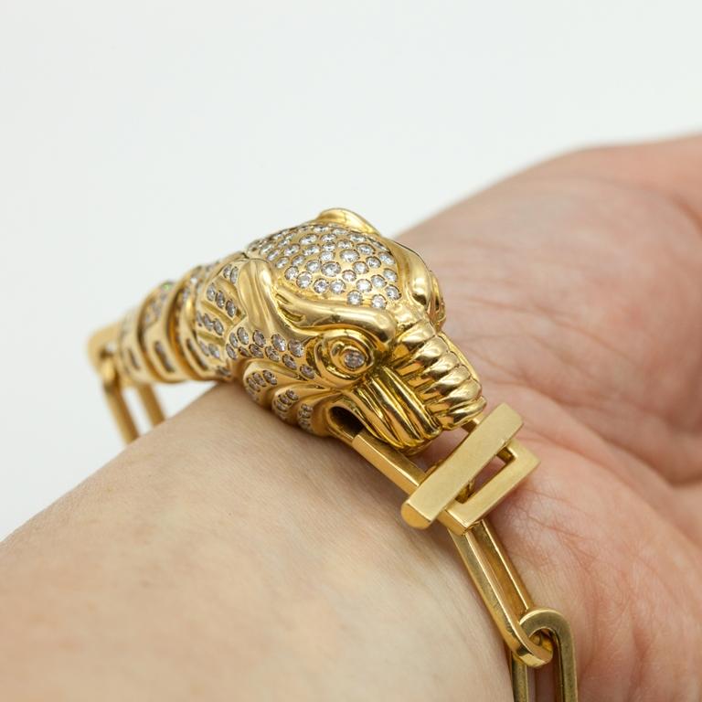 Gucci Tiger Head Bracelet in Gold with Diamonds 2