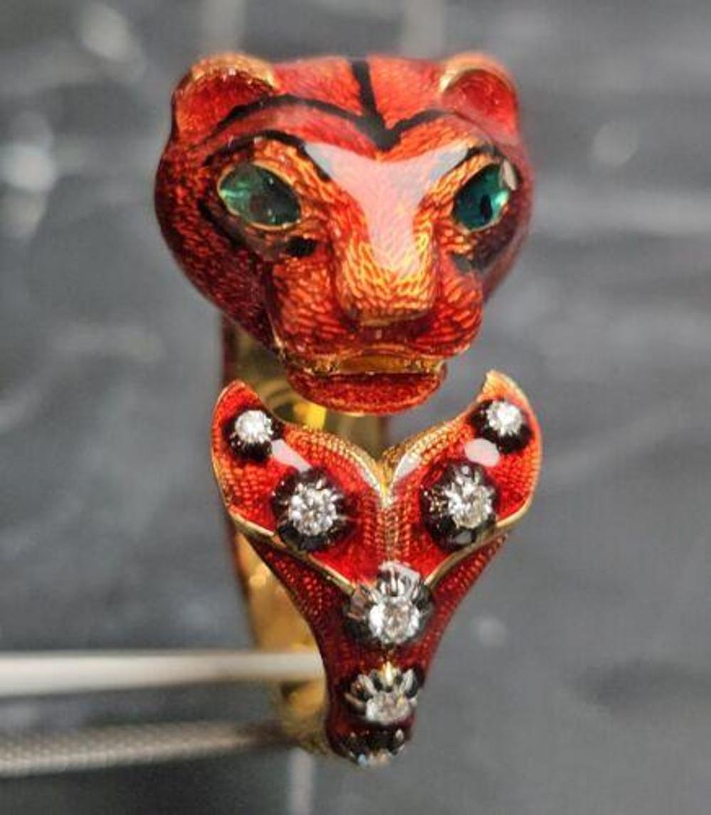 Round Cut Gucci Tiger Ring Red Enamel Diamond  Le Marche Des Merveilles Sz 7 For Sale