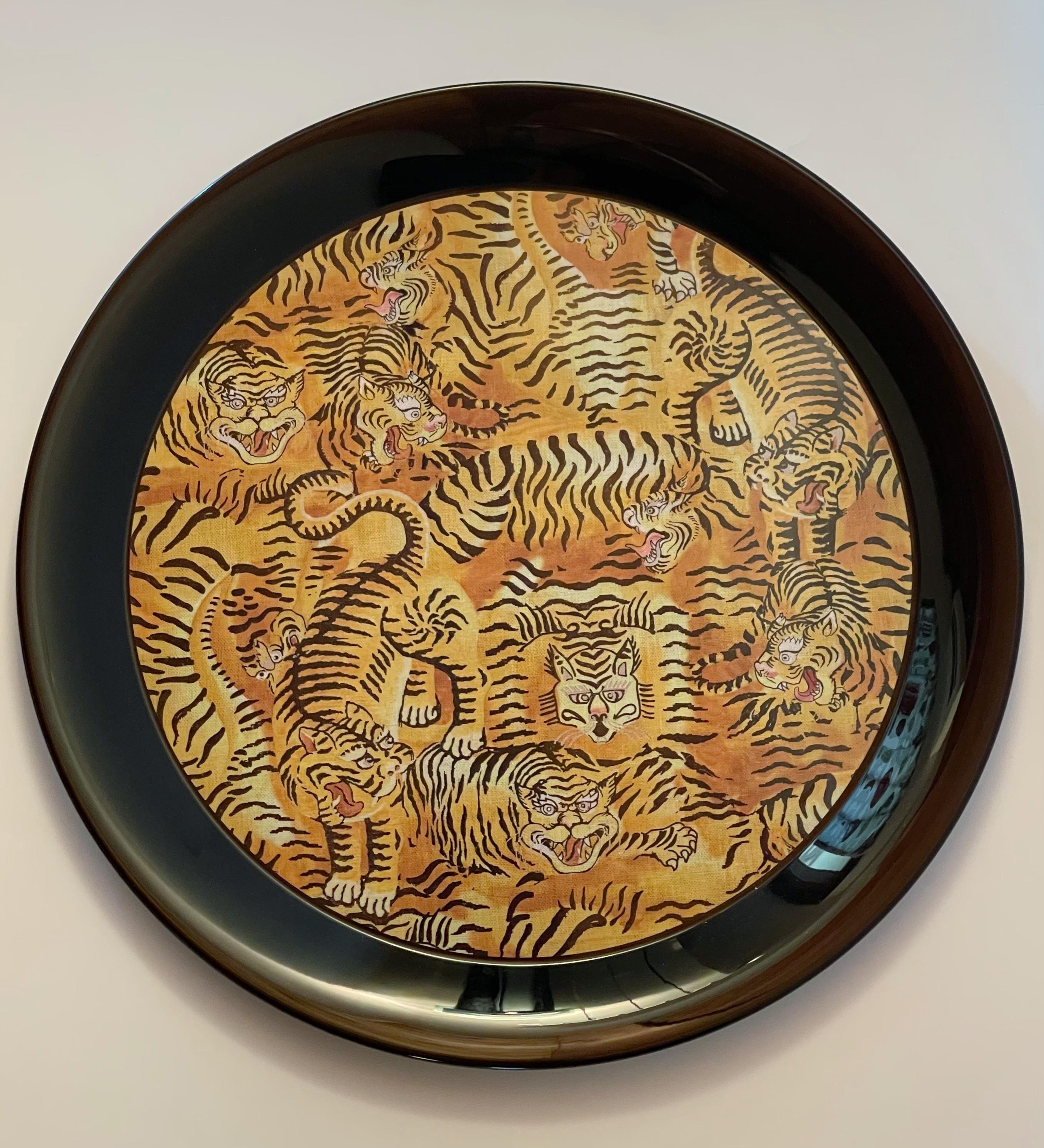 Gucci yellow tigers round metal plate or serving tray with dark brown velvet base / Made in Italy
Original stamp at underside / comes in original box
Diameter: 18 inches / Height: 1 inch
2 available in stock in Italy, price listed is for each