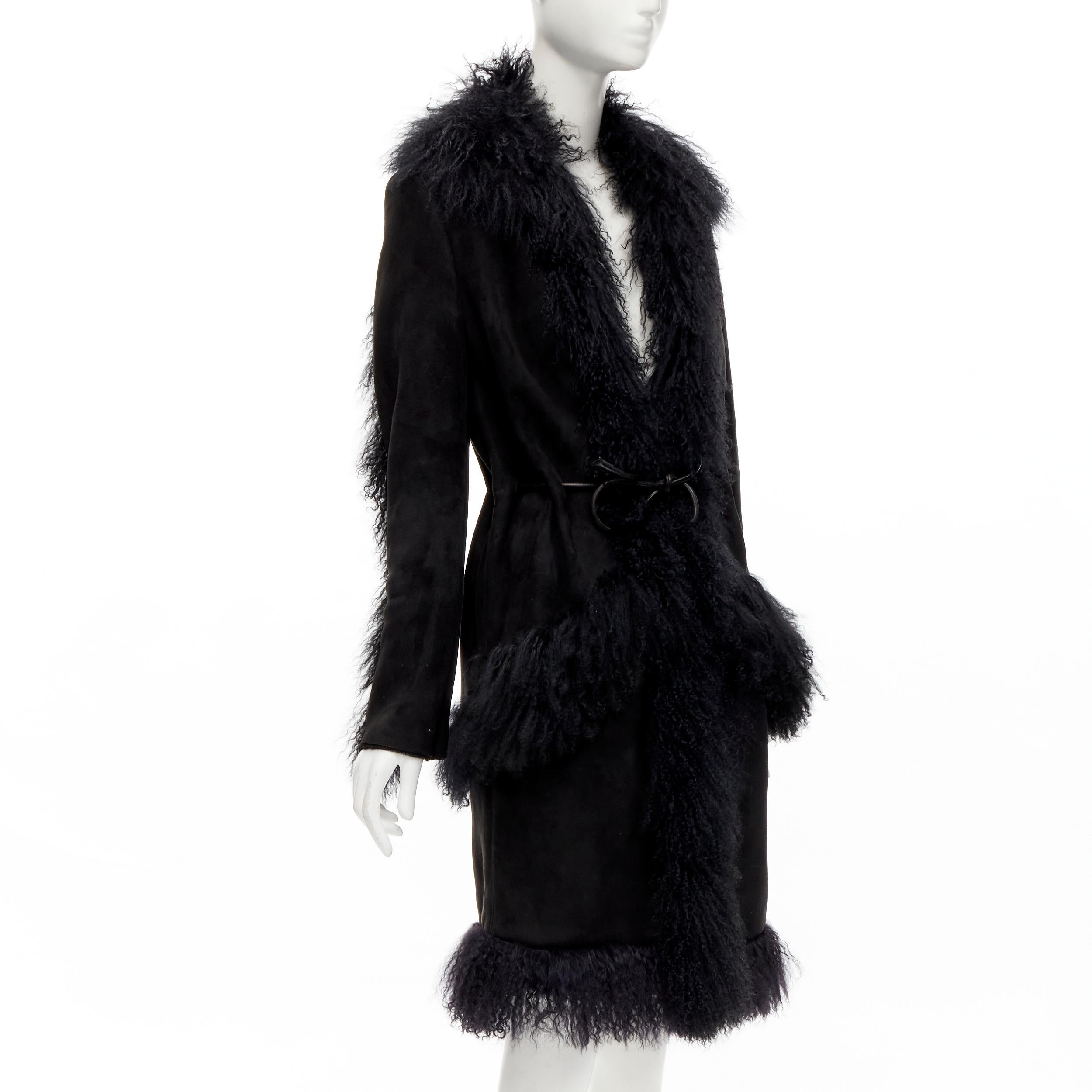 GUCCI TOM FORD 1999 Runway black shearling fur suede leather belted coat IT38 XS In Excellent Condition In Hong Kong, NT