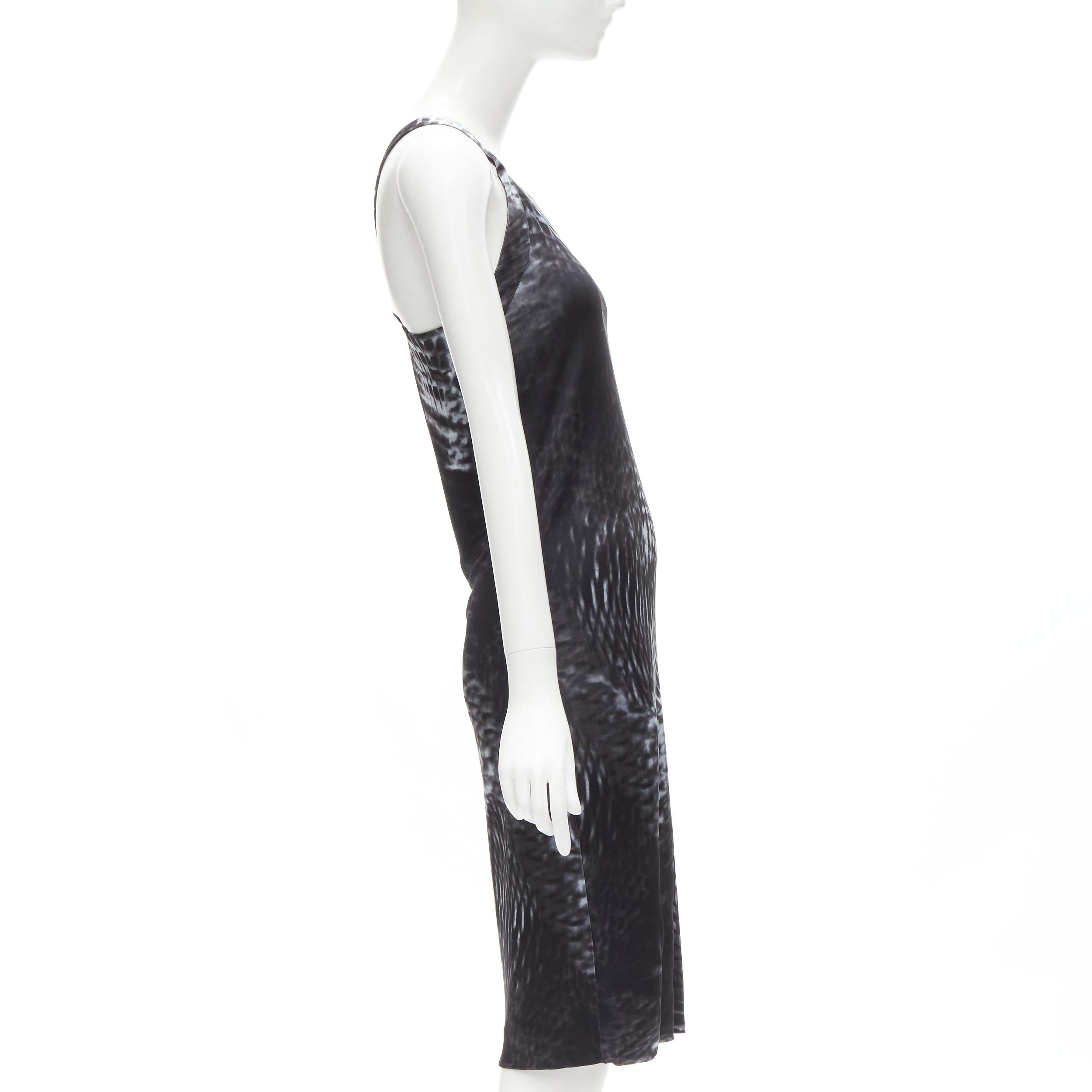 GUCCI TOM FORD 2000 Runway Vintage noir blanc robe à une épaule IT38 XS Pour femmes en vente