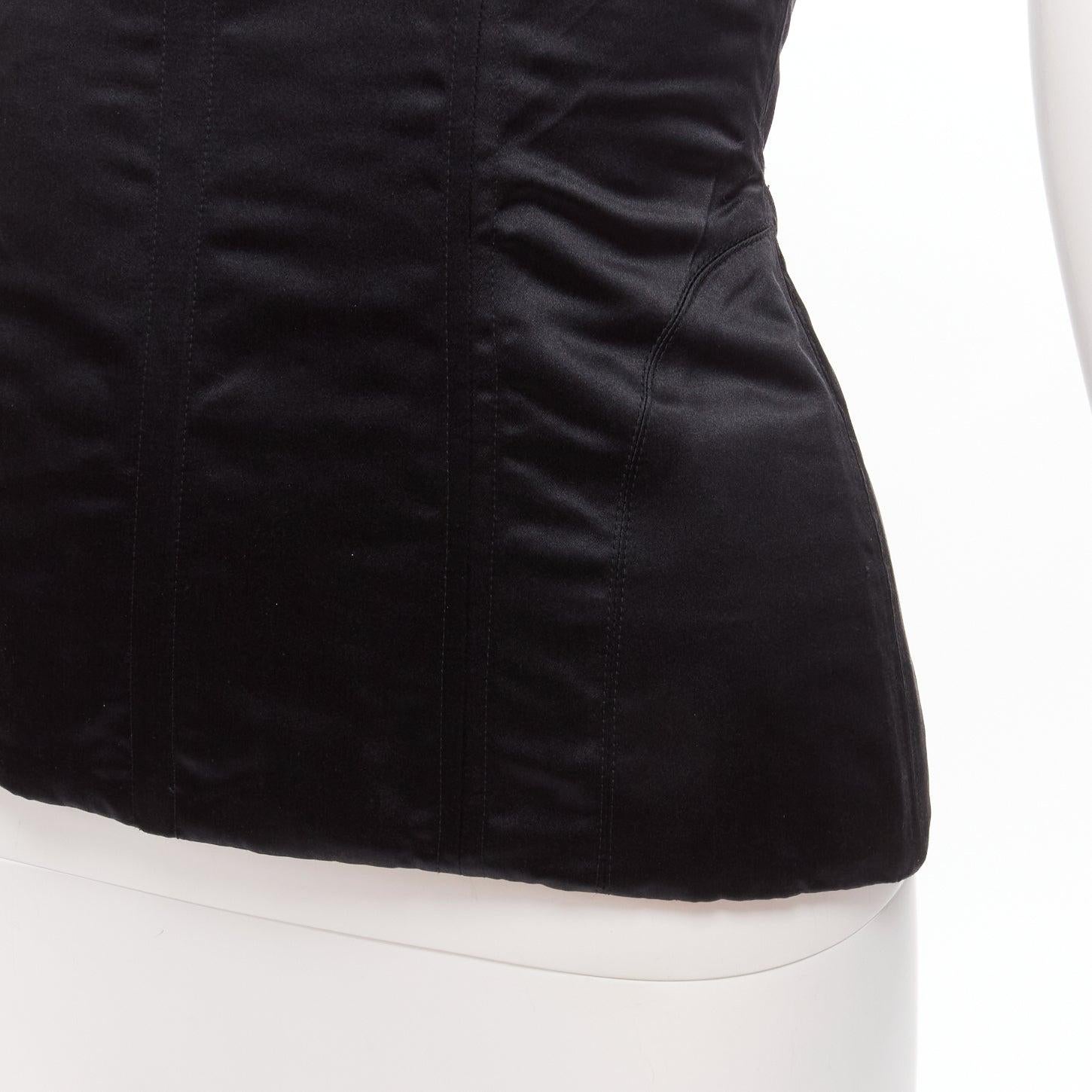 GUCCI Tom Ford 2001 Laufsteg Schwarzes 3D konisches braunes Bustier aus Seide IT38 XS im Angebot 3