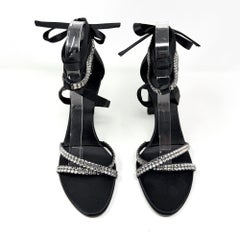 Gucci Tom Ford 2004 Runway Crystal Satin Heels 38 New Box