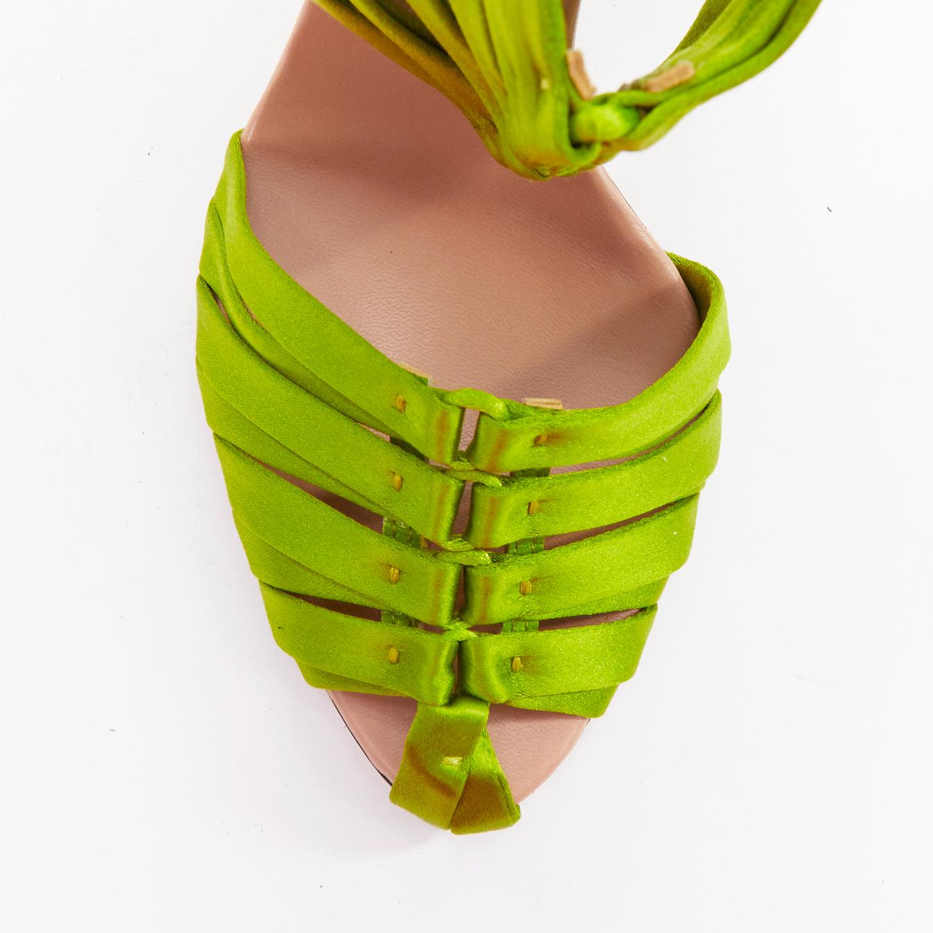 GUCCI Tom Ford 2004 Runway vert satin corset or bambou sandale EU36C 1