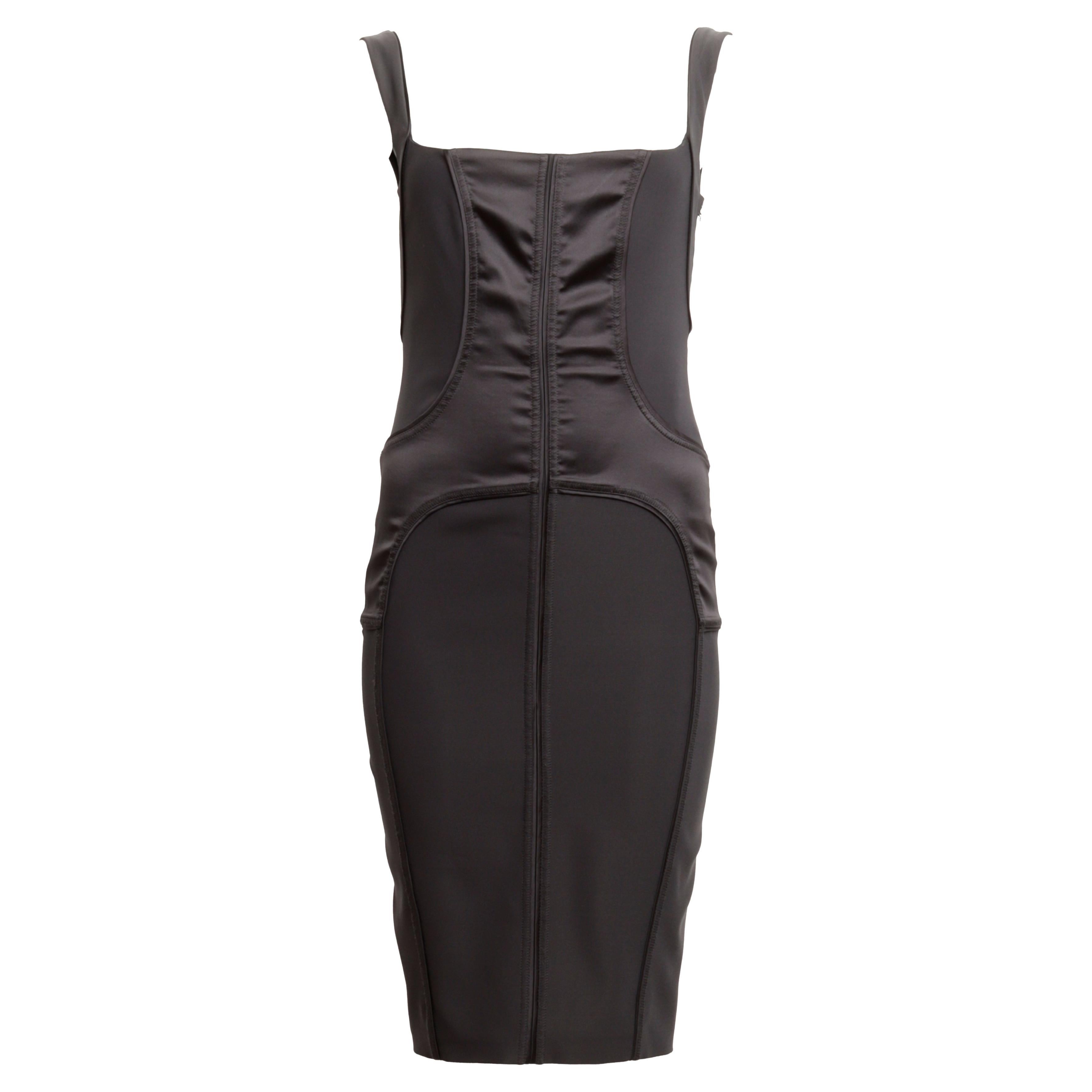 Gucci Tom Ford forcci A/W 2003 - Robe corset ajustée en satin de soie stretch gris foncé