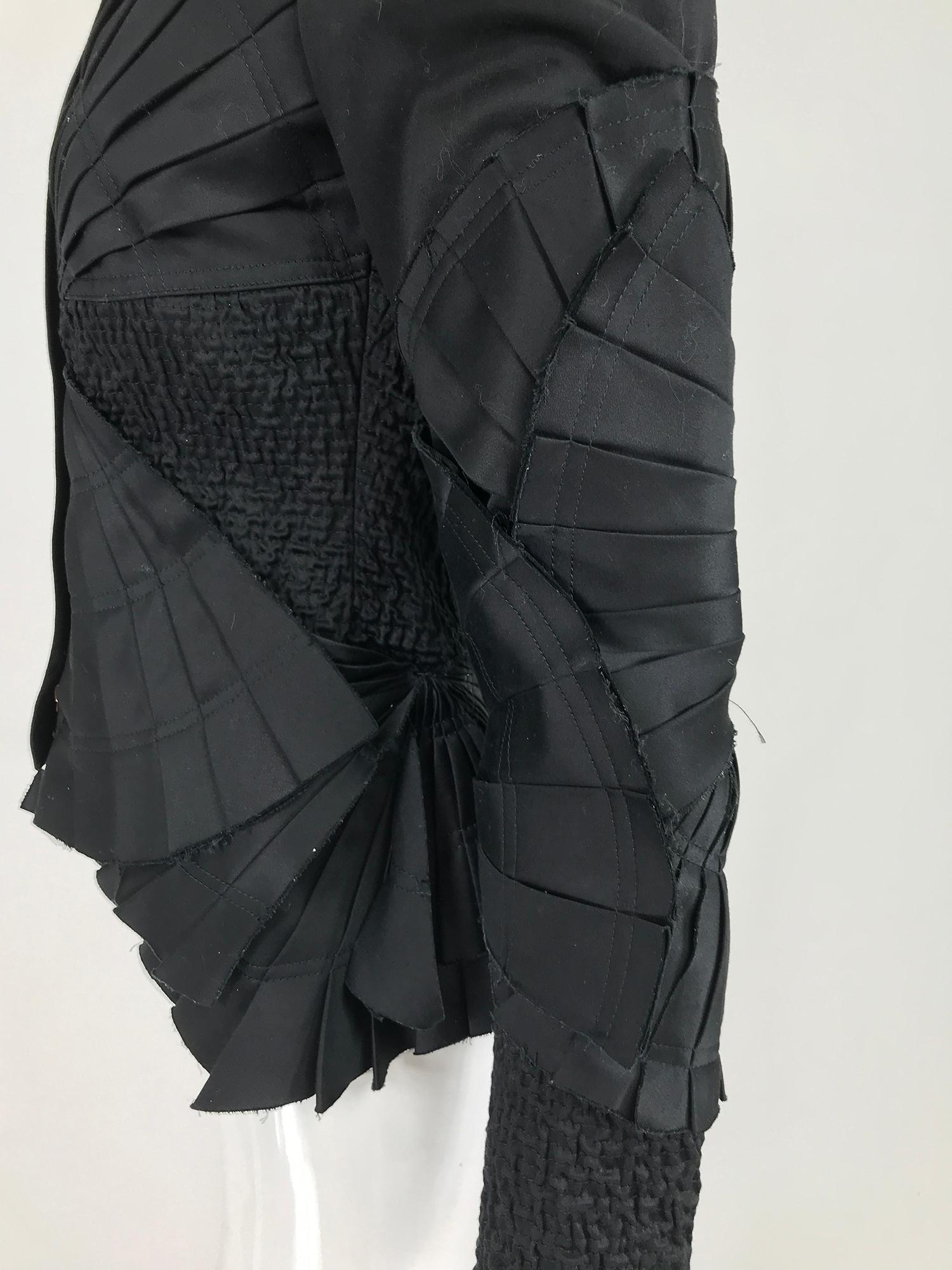Gucci Tom Ford Jacke mit Fächerfalten und ungesäumten Kanten aus polierter Baumwolle 6
