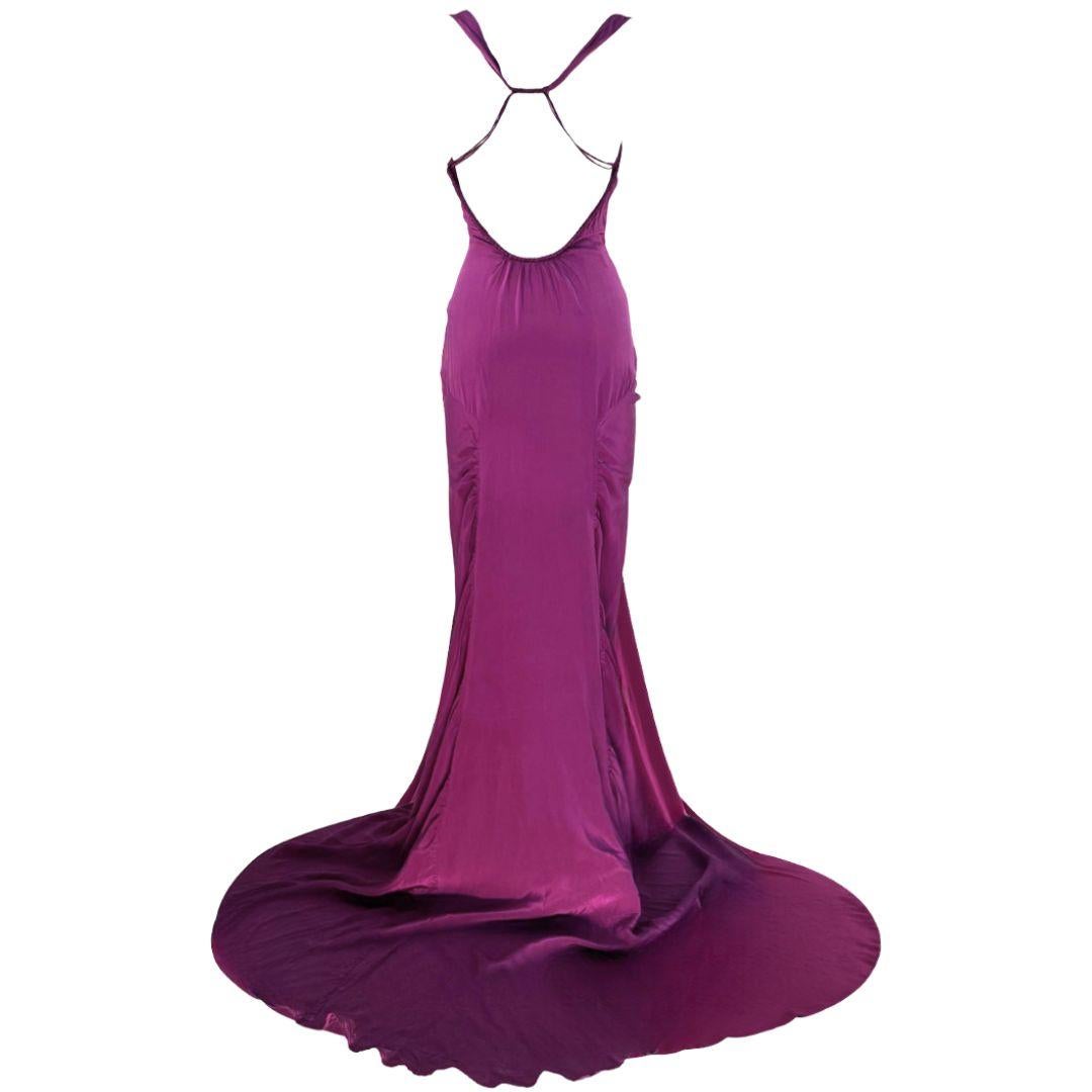 Gucci - Tom Ford Burgunderrotes Seidenabendkleid Herbst/Winter 2002 Größe 38IT Damen im Angebot